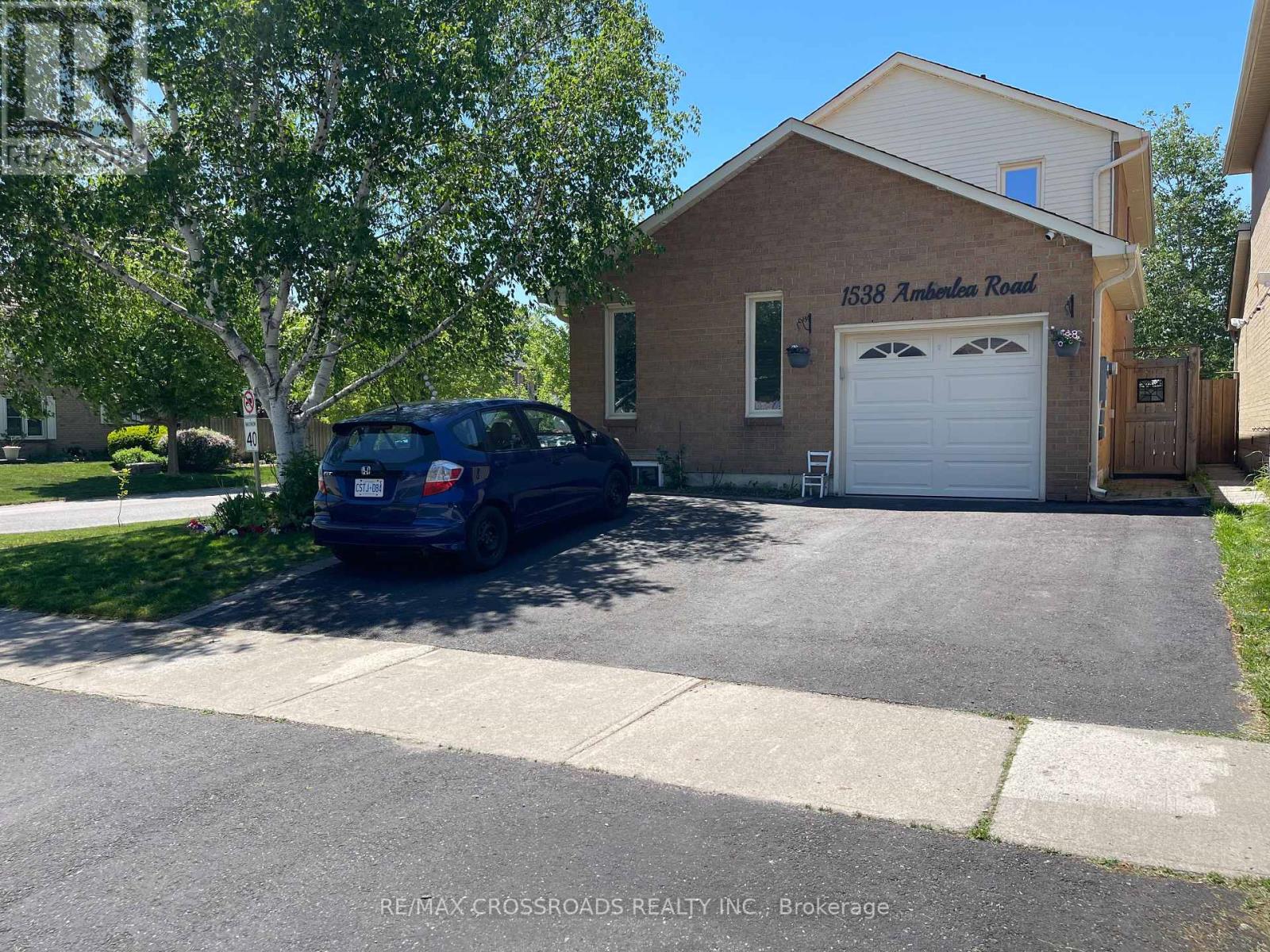 1538 Amberlea Road, Pickering, Ontario  L1V 4V4 - Photo 2 - E13227488