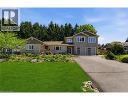 82 CUMMING Court, Ancaster, Ontario