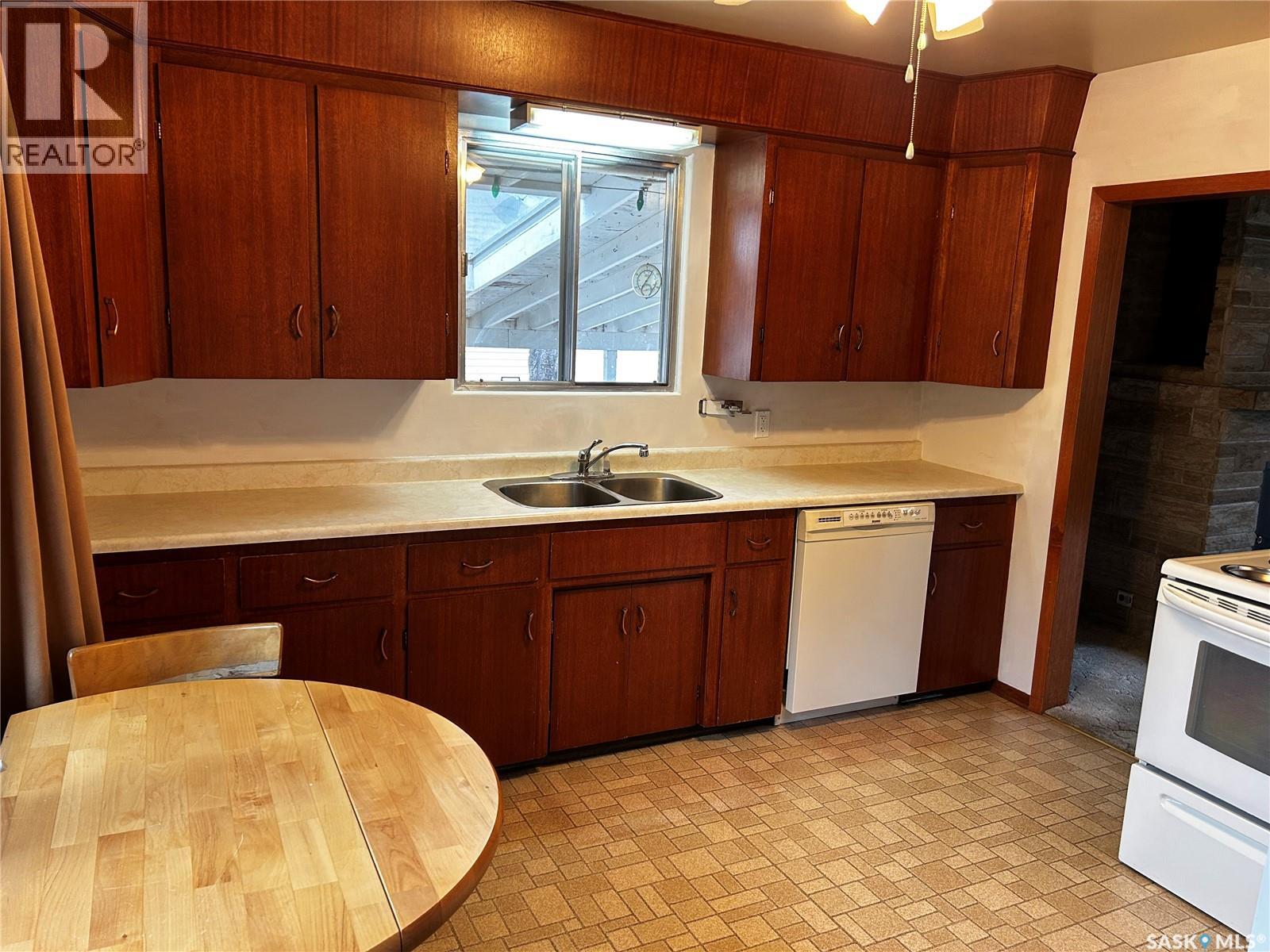 806 Cascade Street, Saskatoon, Saskatchewan  S7J 0M7 - Photo 11 - SK037735
