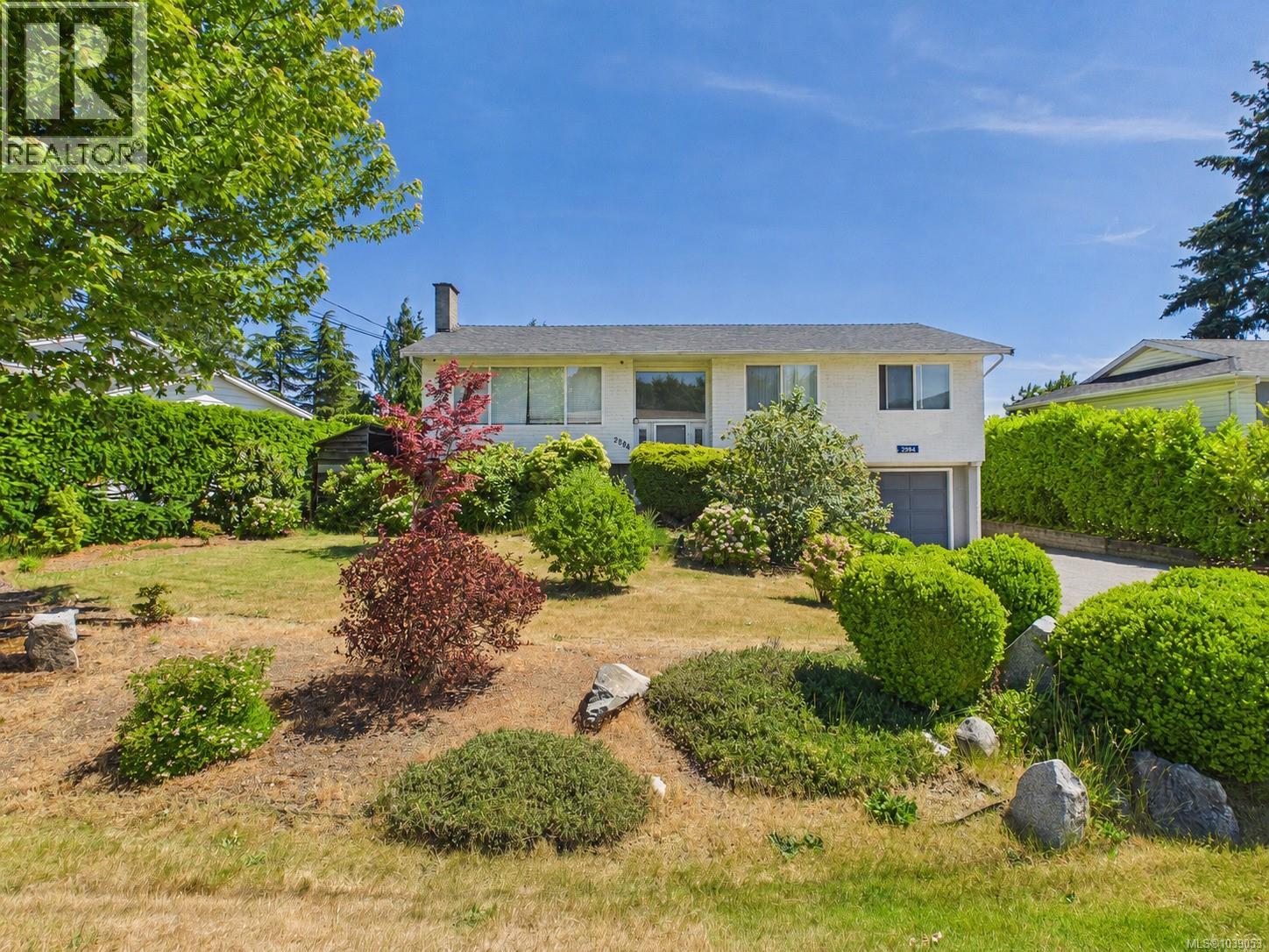 2984 Colwood Rd