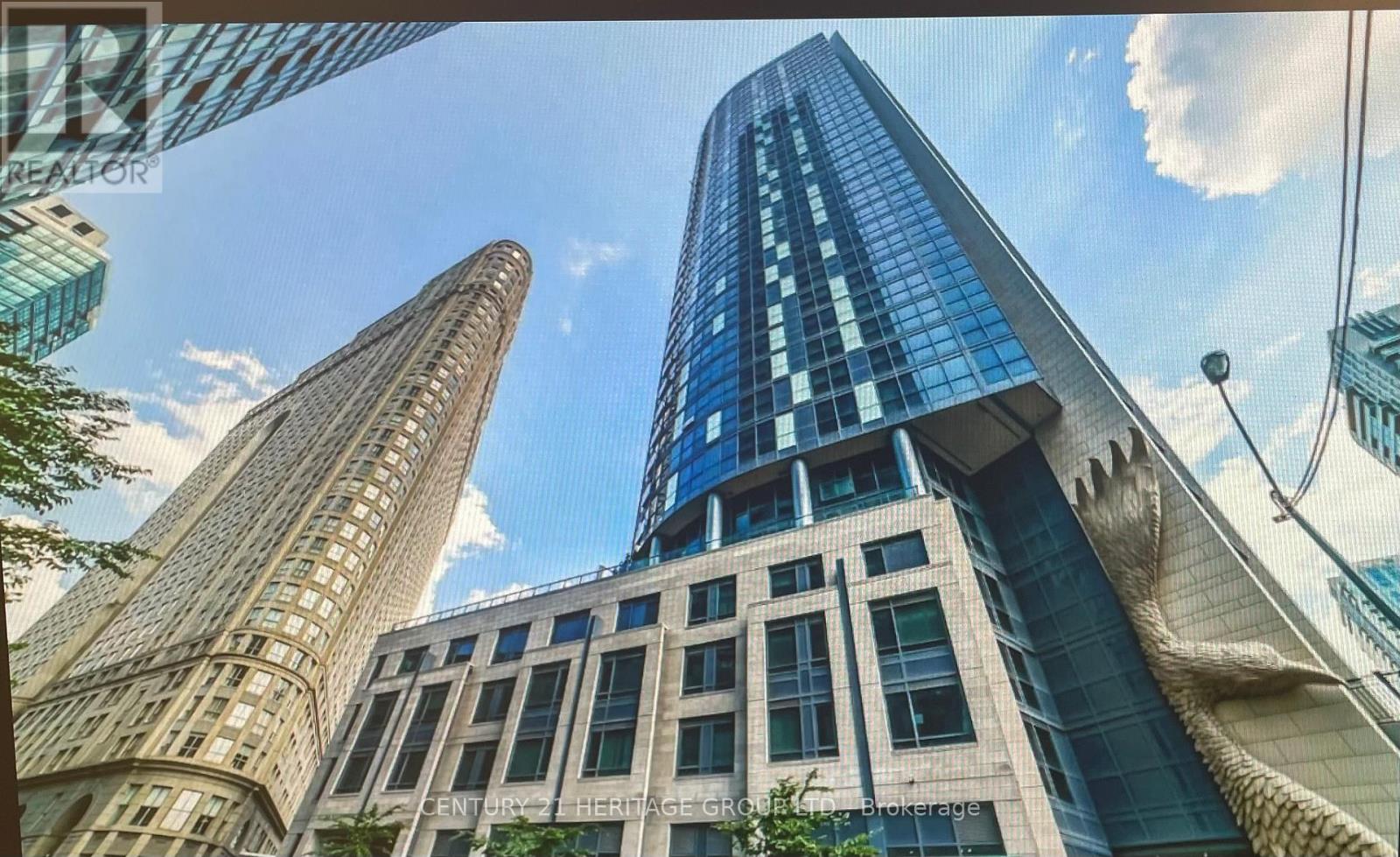 2704 - 1 The Esplanade Street, Toronto, Ontario  M5E 0A8 - Photo 2 - C13233396