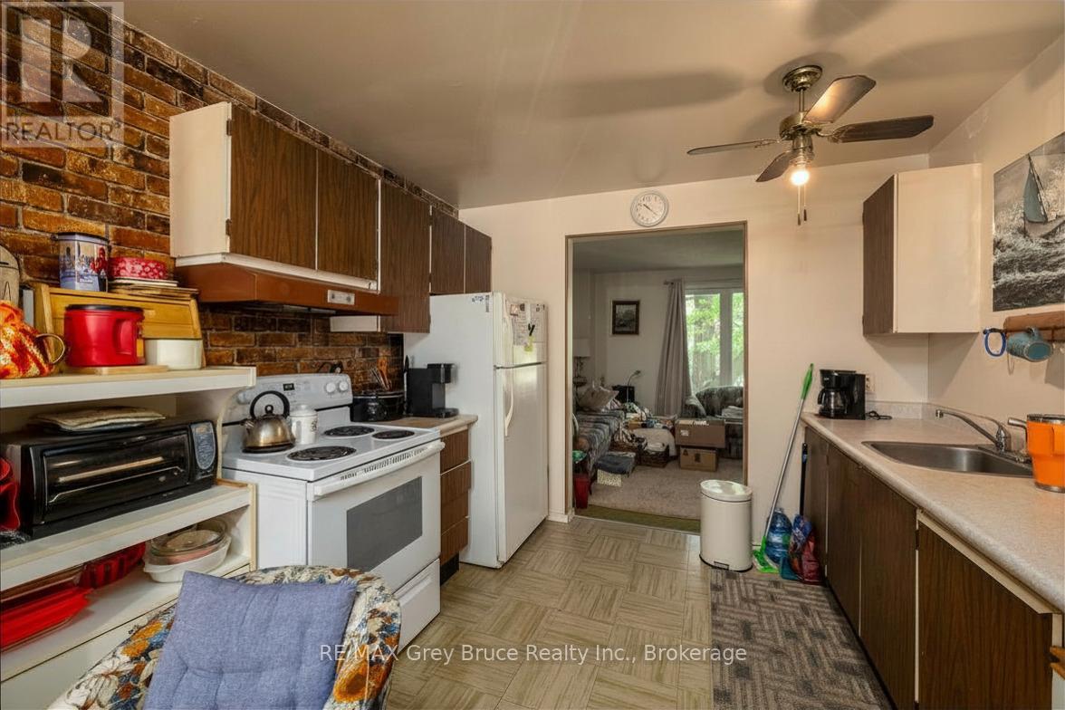1068 11th Street E, Owen Sound, Ontario  N4K 5V6 - Photo 6 - X13237214