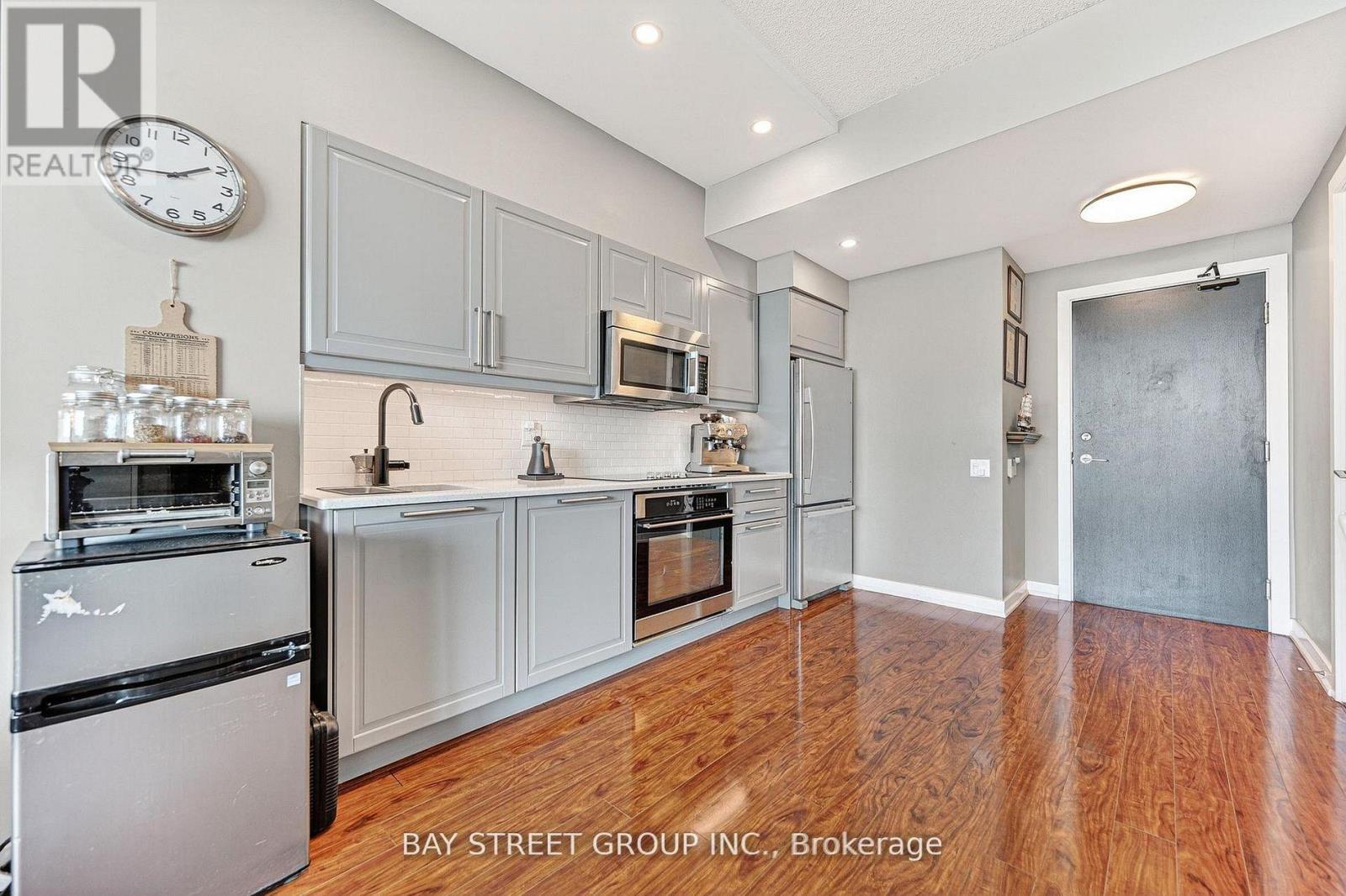 3505 - 33 Charles Street E, Toronto, Ontario  M4Y 0A2 - Photo 5 - C13237210