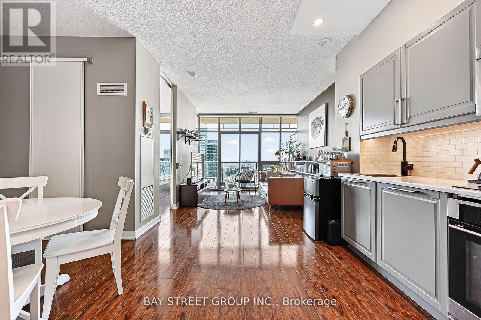 3505 - 33 Charles Street E, Toronto, Ontario  M4Y 0A2 - Photo 8 - C13237210