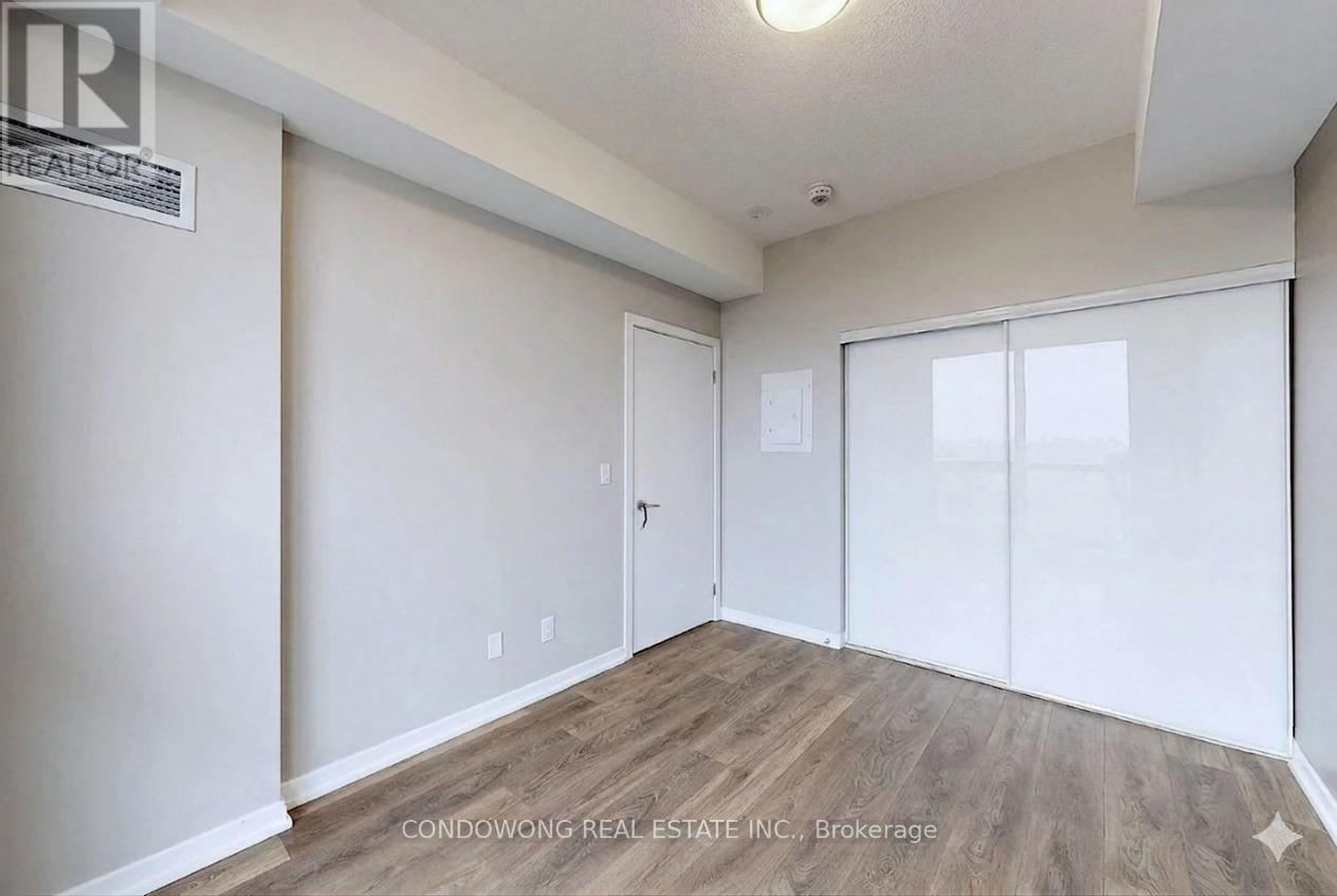 2201 - 32 Forest Manor Road, Toronto, Ontario  M2J 0H2 - Photo 4 - C13237272