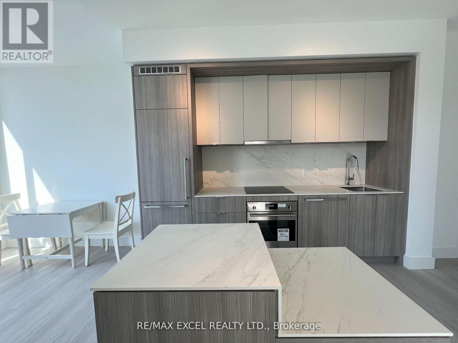 211 - 6 Greenbriar Road, Toronto, Ontario  M2K 1B5 - Photo 11 - C13237278