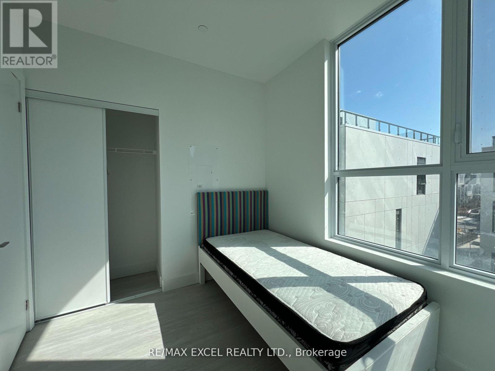211 - 6 Greenbriar Road, Toronto, Ontario  M2K 1B5 - Photo 14 - C13237278