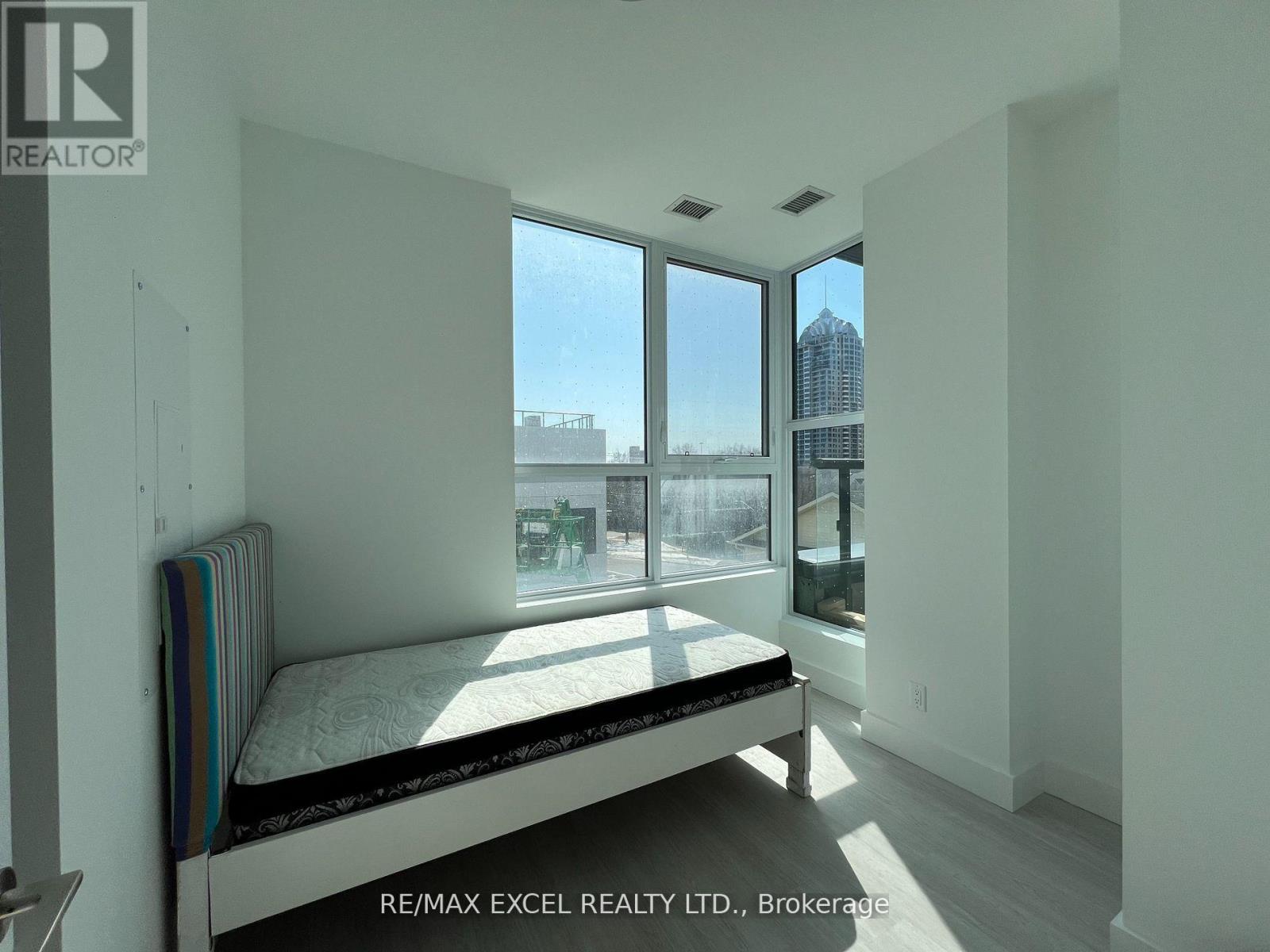 211 - 6 Greenbriar Road, Toronto, Ontario  M2K 1B5 - Photo 6 - C13237278