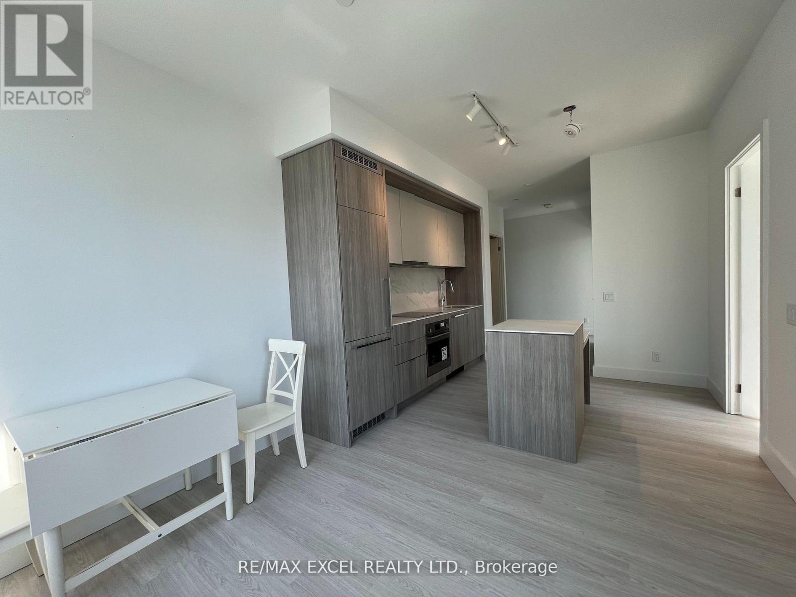 211 - 6 Greenbriar Road, Toronto, Ontario  M2K 1B5 - Photo 8 - C13237278
