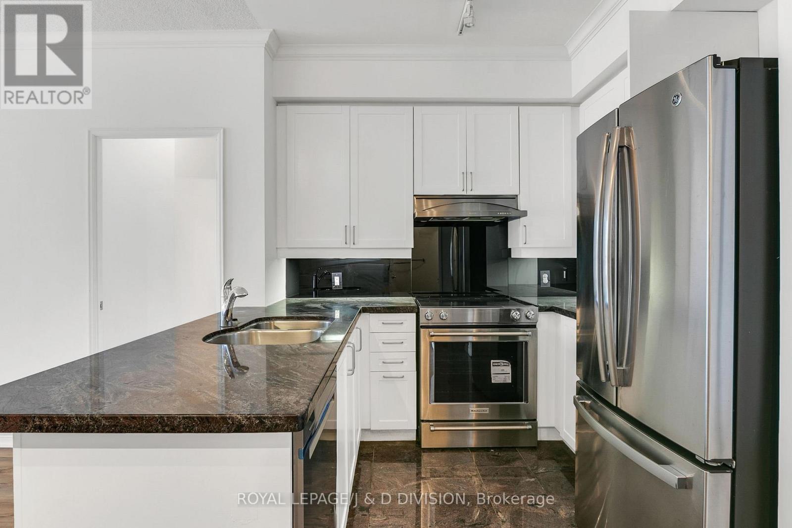 Uph9 - 55 Bloor Street E, Toronto, Ontario  M4W 3W6 - Photo 8 - C13237316