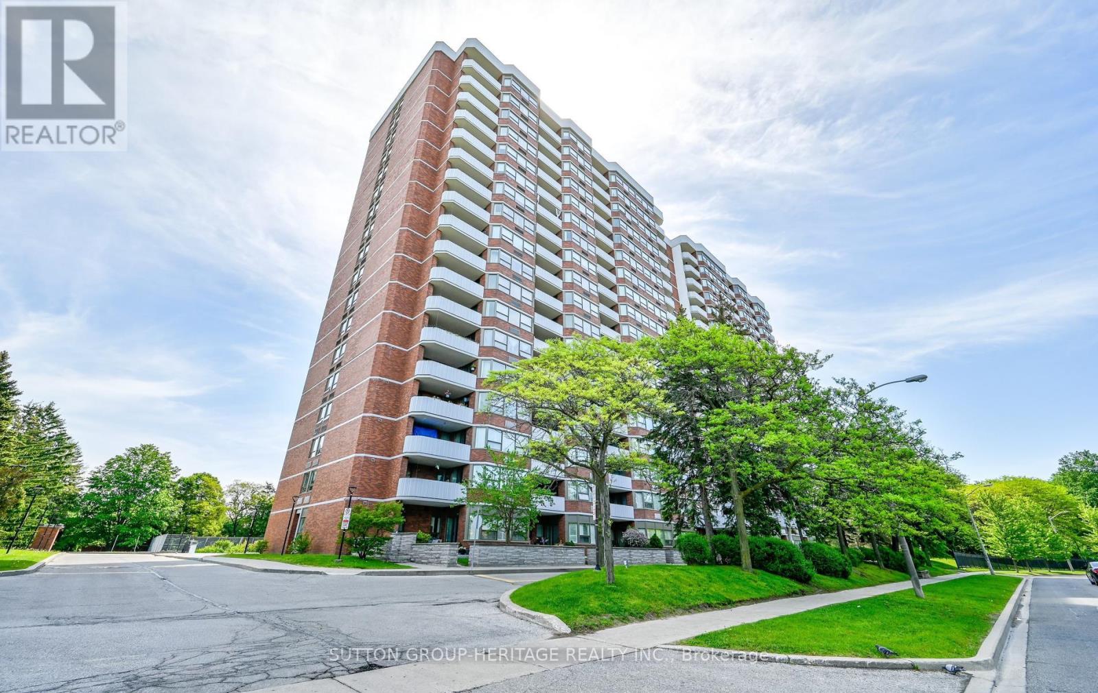 1915 - 121 Ling Road, Toronto, Ontario  M1E 4Y2 - Photo 2 - E13237318
