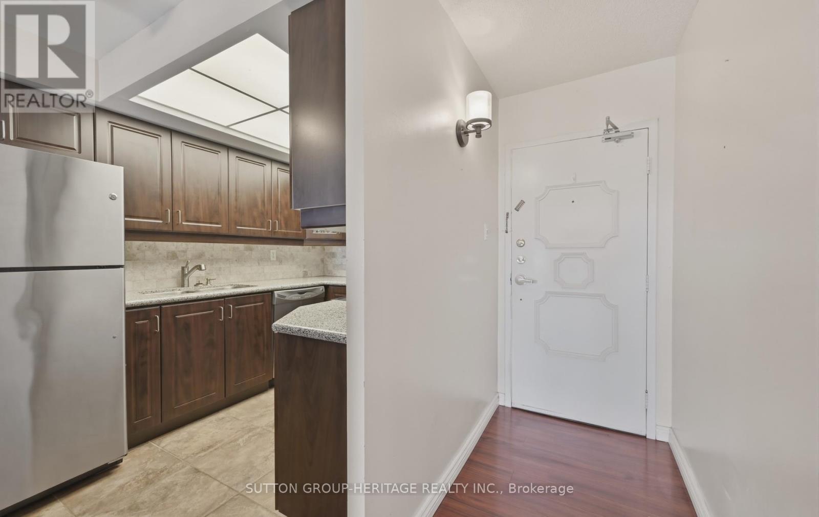 1915 - 121 Ling Road, Toronto, Ontario  M1E 4Y2 - Photo 47 - E13237318