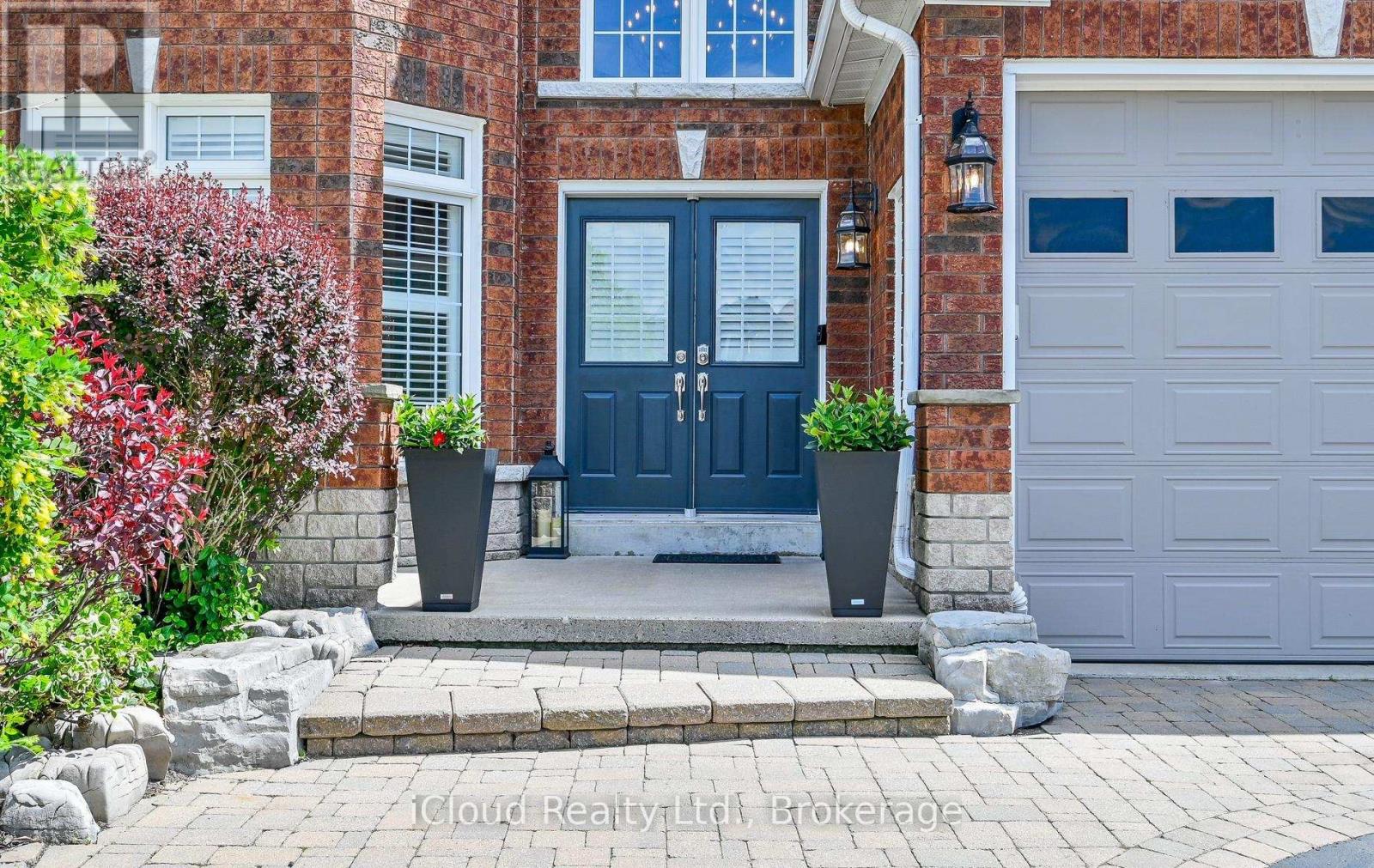 7 Gagnon Gate, Whitby, Ontario  L1R 3C9 - Photo 4 - E13237356