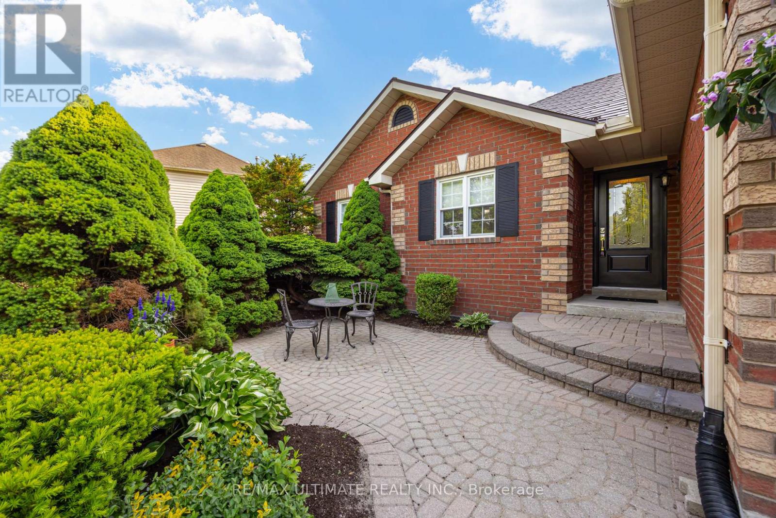 10 South Balsam Street, Uxbridge, Ontario  L9P 1E9 - Photo 3 - N13237294