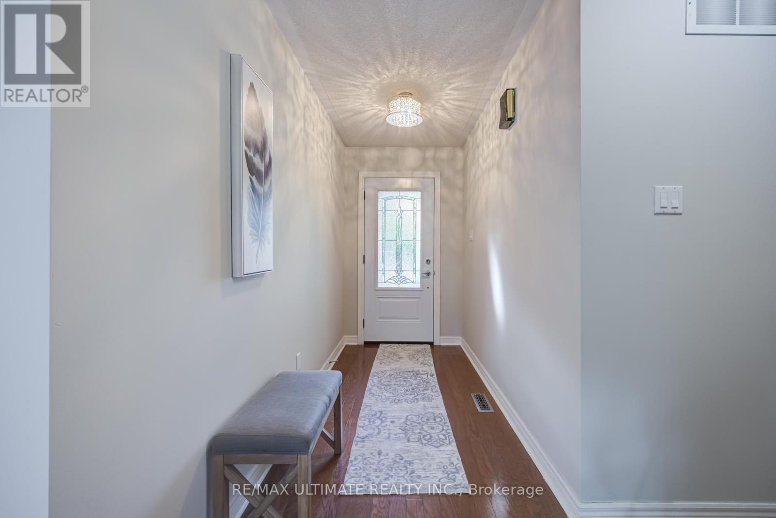 10 South Balsam Street, Uxbridge, Ontario  L9P 1E9 - Photo 4 - N13237294