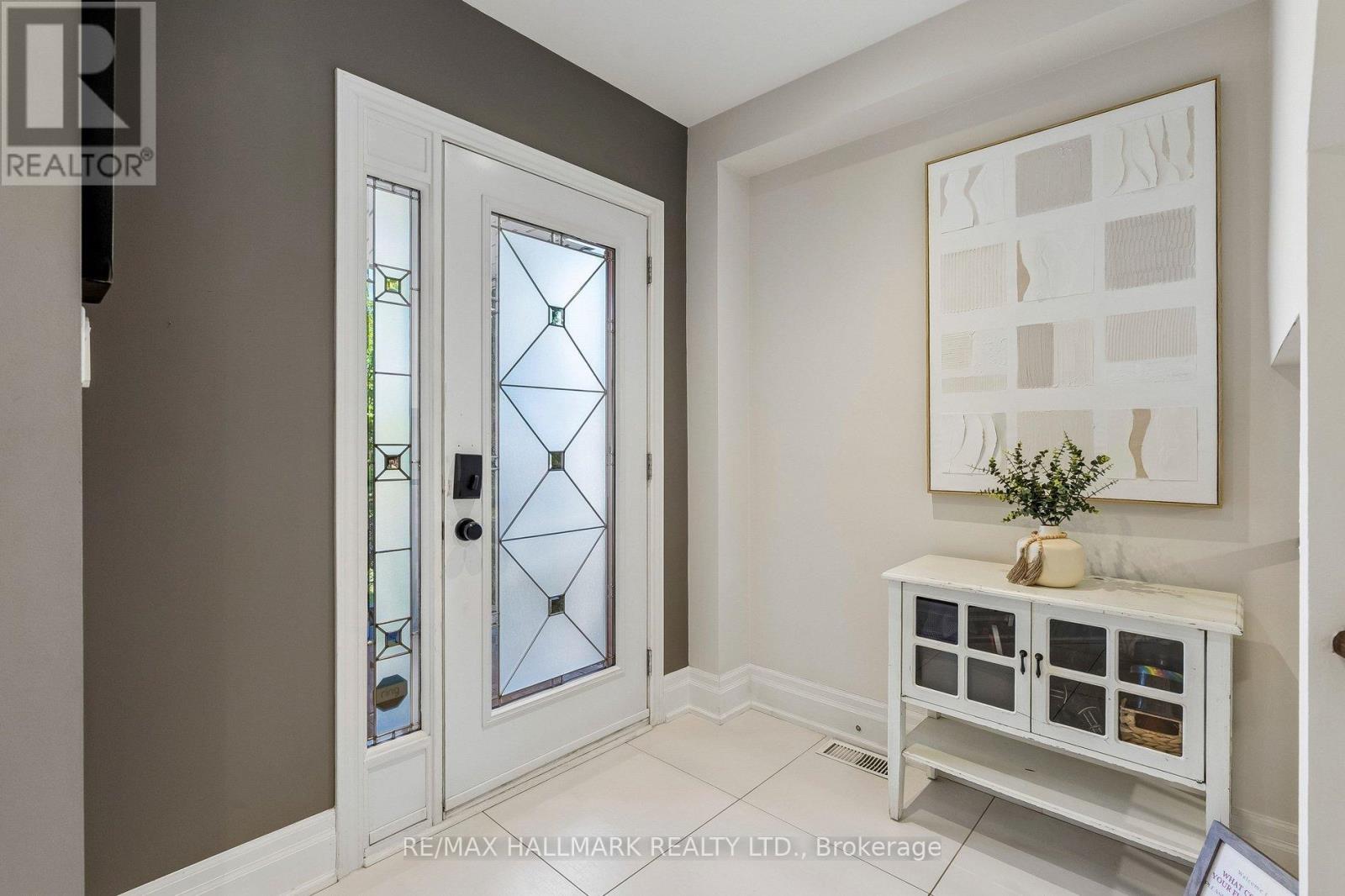 315 Forest Run Boulevard, Vaughan, Ontario  L4K 5K1 - Photo 5 - N13237310
