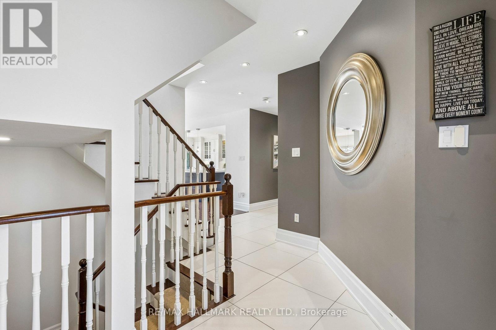 315 Forest Run Boulevard, Vaughan, Ontario  L4K 5K1 - Photo 6 - N13237310