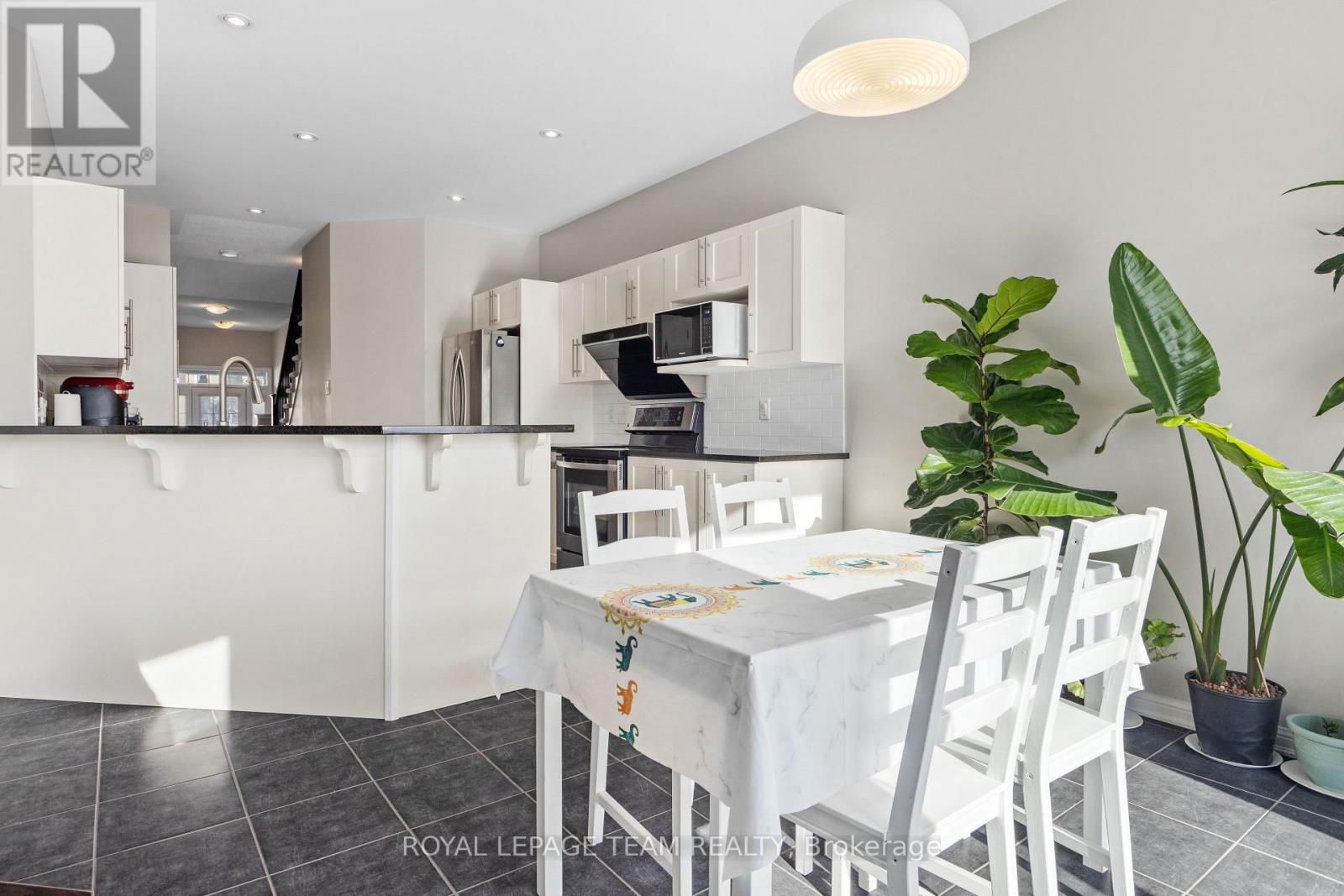 212 Huntsville Drive, Ottawa, Ontario K2T 0C6 - Photo 26 - X13236466