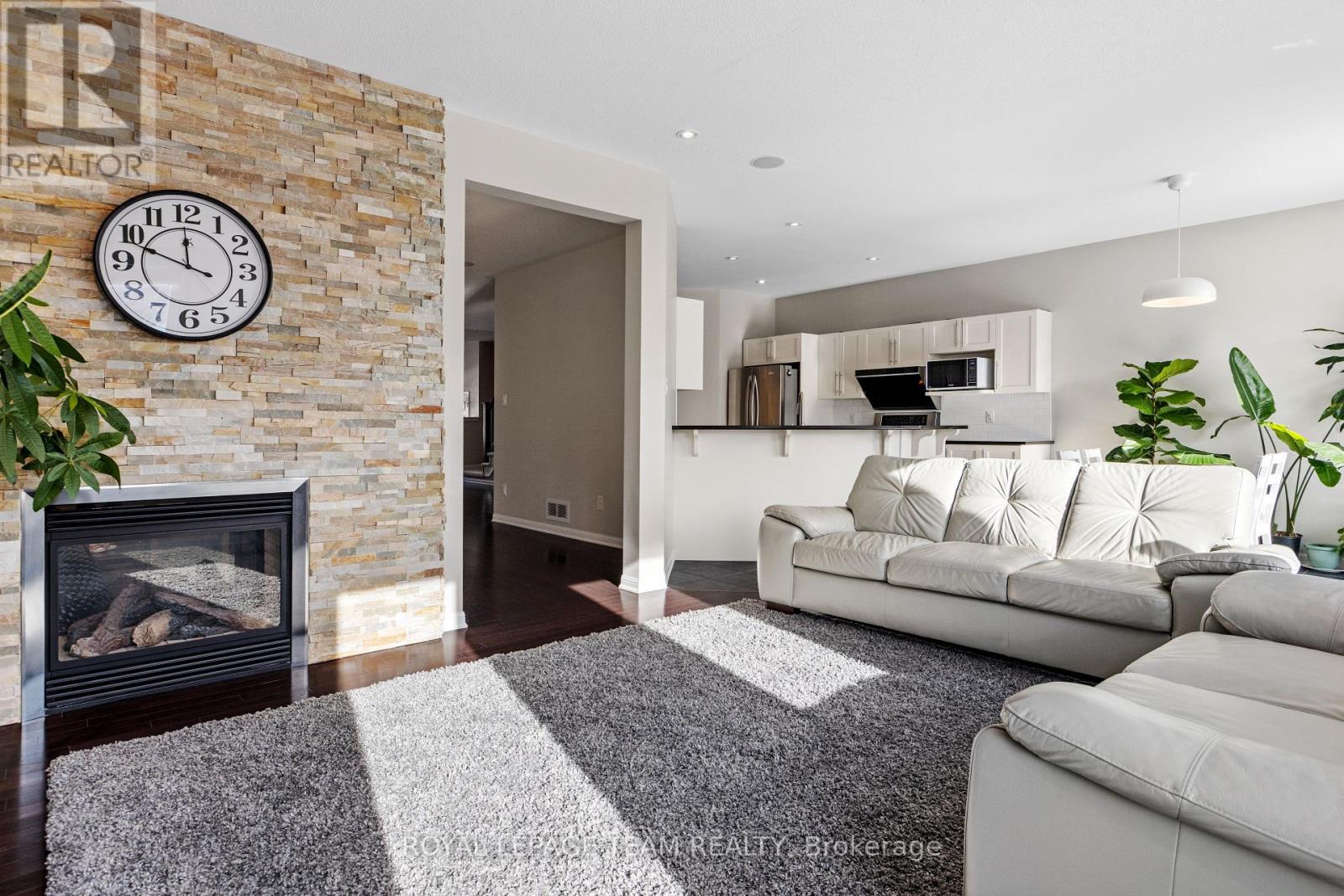 212 Huntsville Drive, Ottawa, Ontario K2T 0C6 - Photo 11 - X13236466