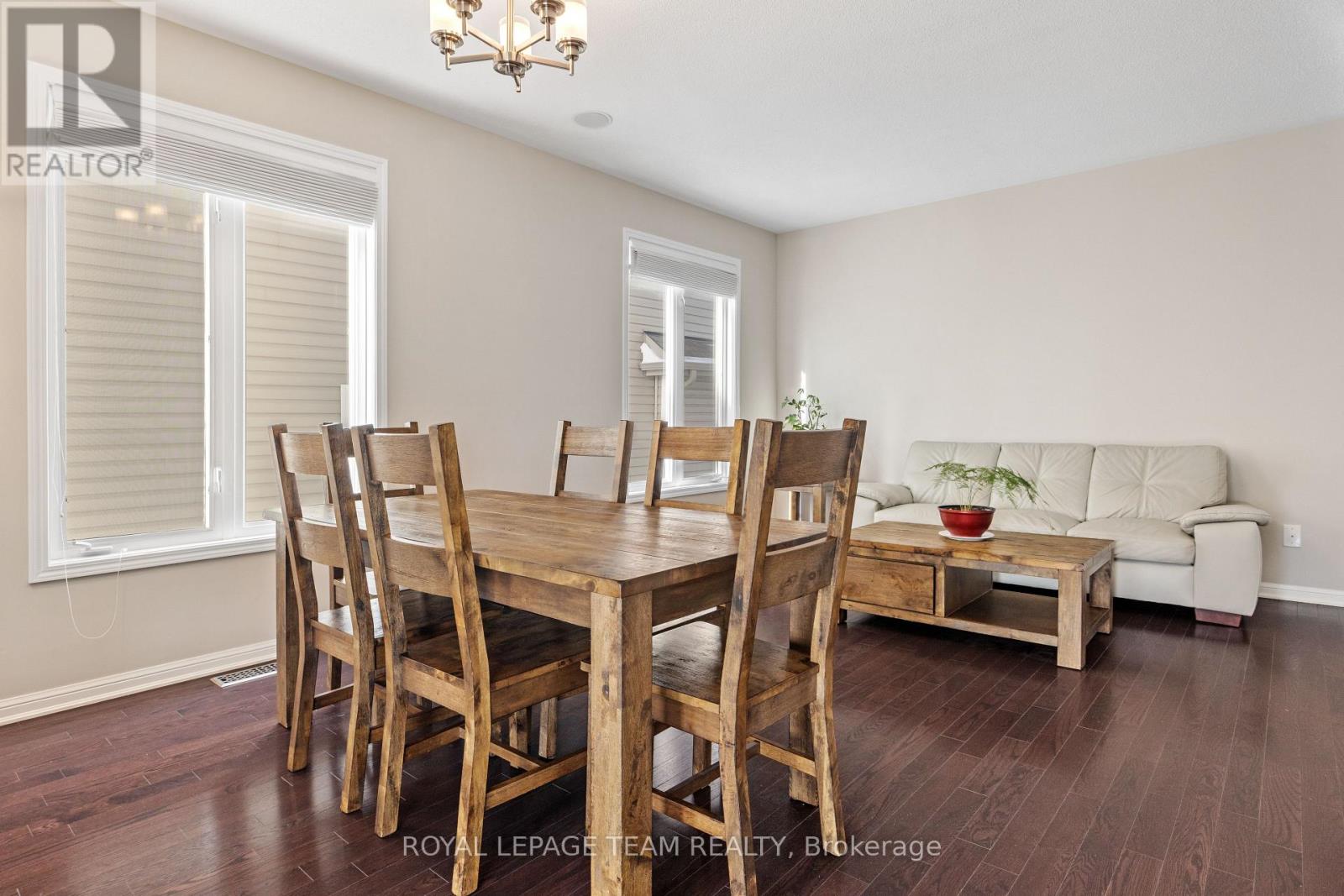 212 Huntsville Drive, Ottawa, Ontario K2T 0C6 - Photo 6 - X13236466