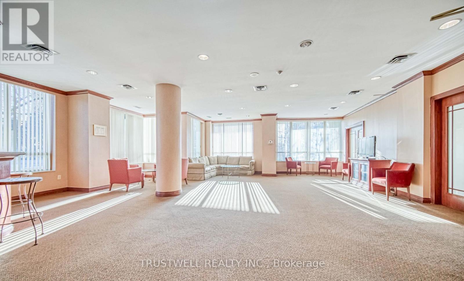 401 - 39 Pemberton Avenue, Toronto, Ontario  M2M 4L6 - Photo 10 - C13237152