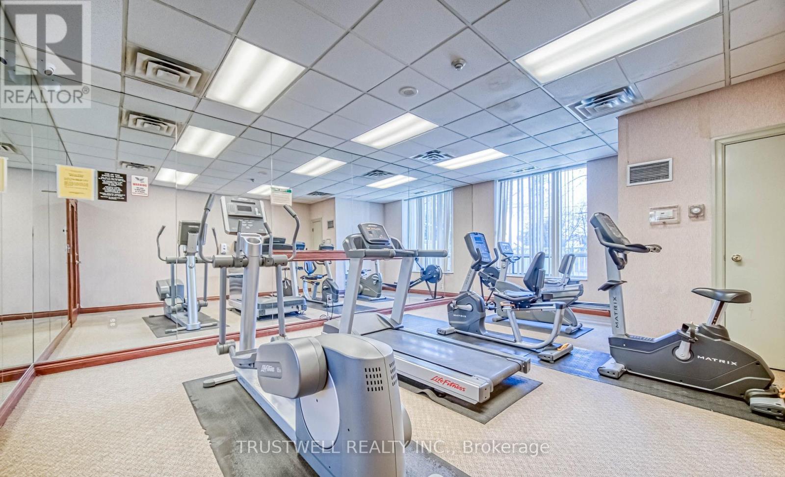 401 - 39 Pemberton Avenue, Toronto, Ontario  M2M 4L6 - Photo 8 - C13237152