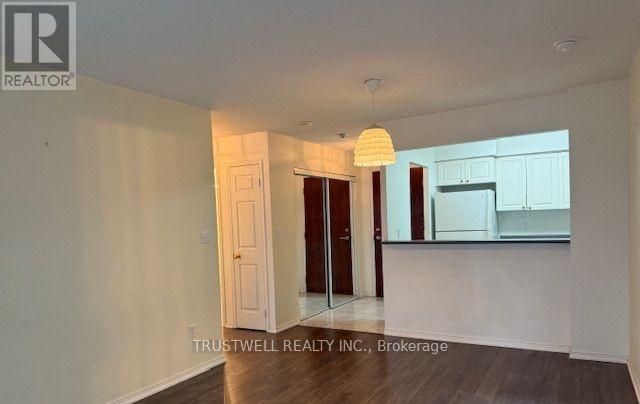 401 - 39 Pemberton Avenue, Toronto, Ontario  M2M 4L6 - Photo 3 - C13237152