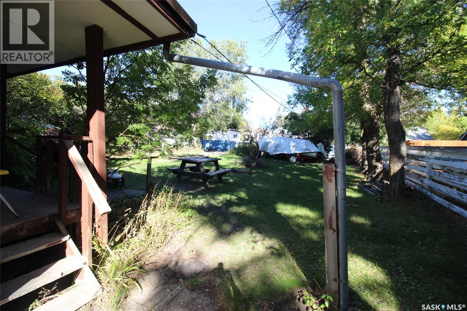 476 3rd Street E, Shaunavon, Saskatchewan  S0N 2M0 - Photo 10 - SK038202