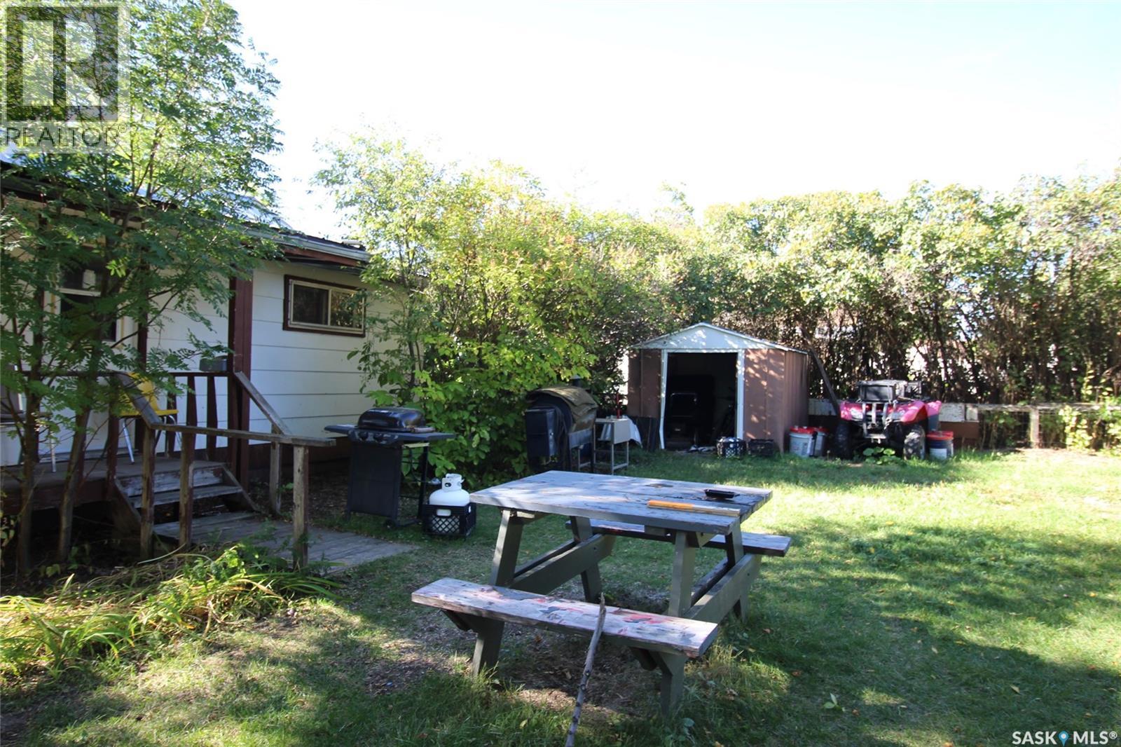476 3rd Street E, Shaunavon, Saskatchewan  S0N 2M0 - Photo 11 - SK038202