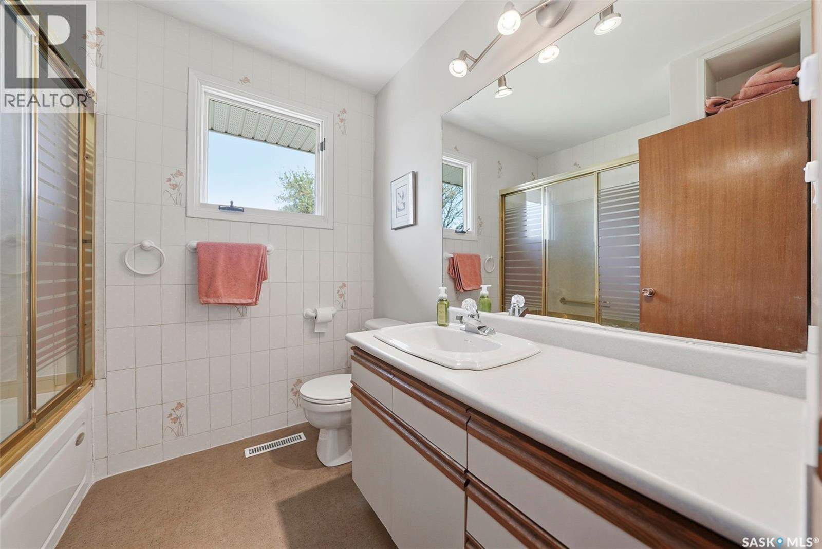 33 Sparling Crescent, Saskatoon, Saskatchewan  S7H 3M1 - Photo 23 - SK038194