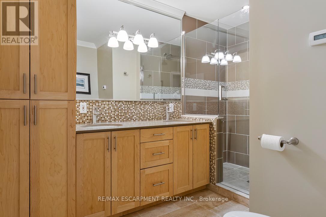 1055 Welwyn Drive, Mississauga, Ontario  L5J 3J2 - Photo 17 - W13237222
