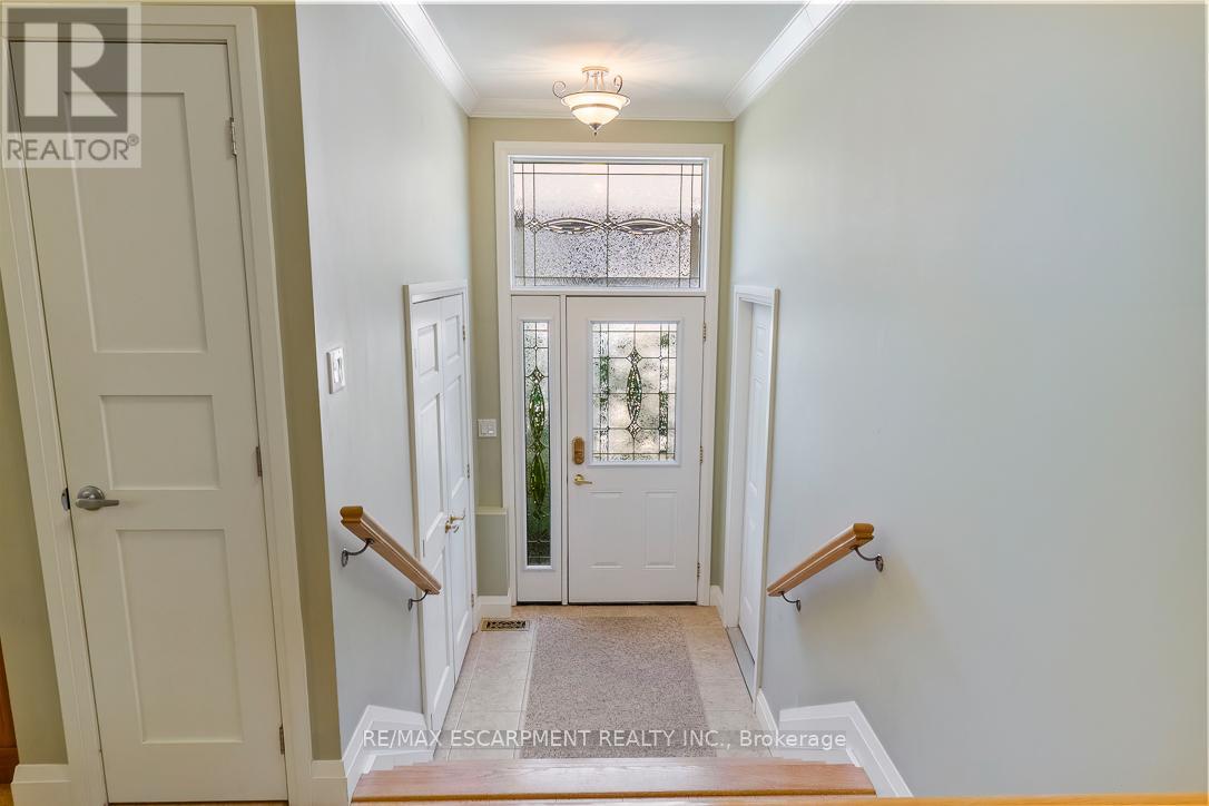 1055 Welwyn Drive, Mississauga, Ontario  L5J 3J2 - Photo 22 - W13237222