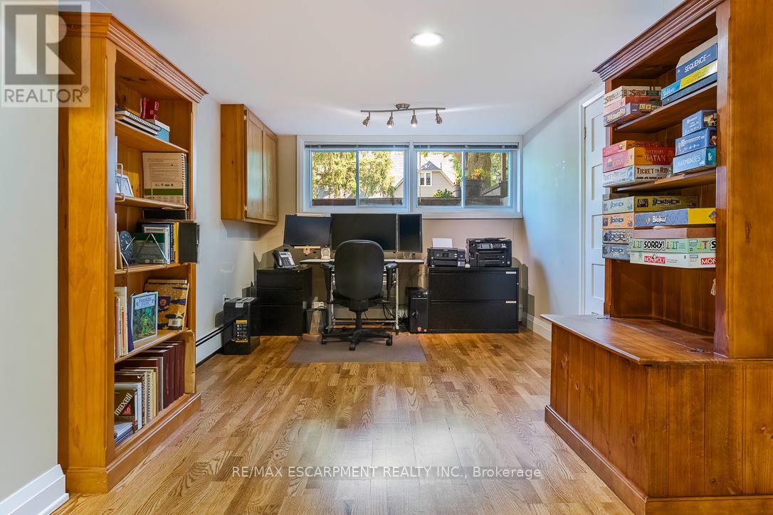 1055 Welwyn Drive, Mississauga, Ontario  L5J 3J2 - Photo 24 - W13237222