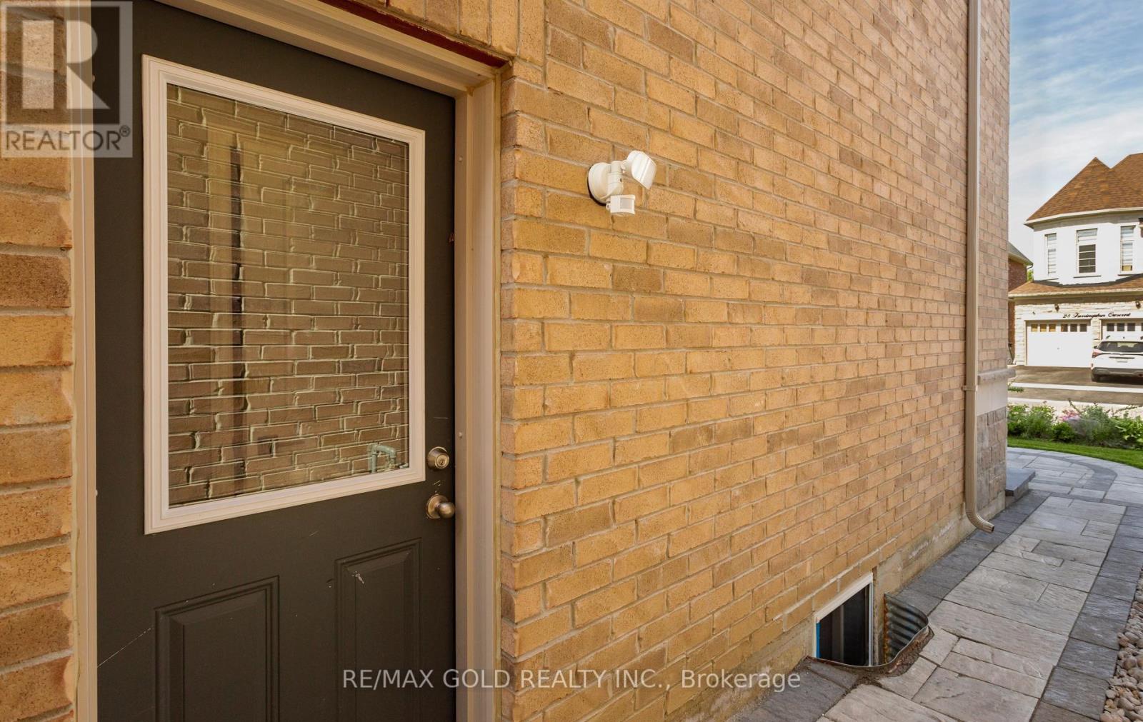 19 Farringdon Crescent, Brampton, Ontario  L7A 4Z6 - Photo 46 - W13237262