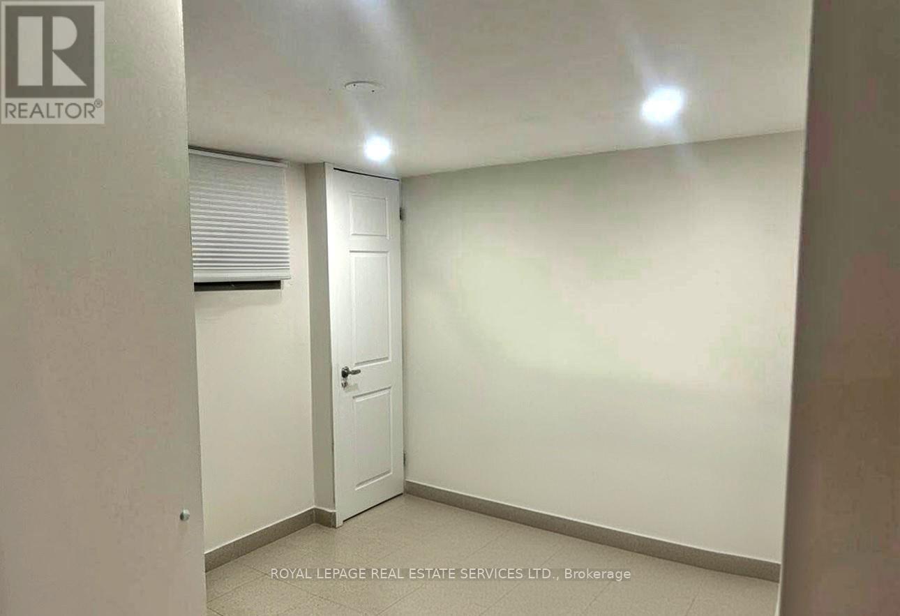 LOWER - 1399 LANSDOWNE AVENUE, Toronto, Ontario