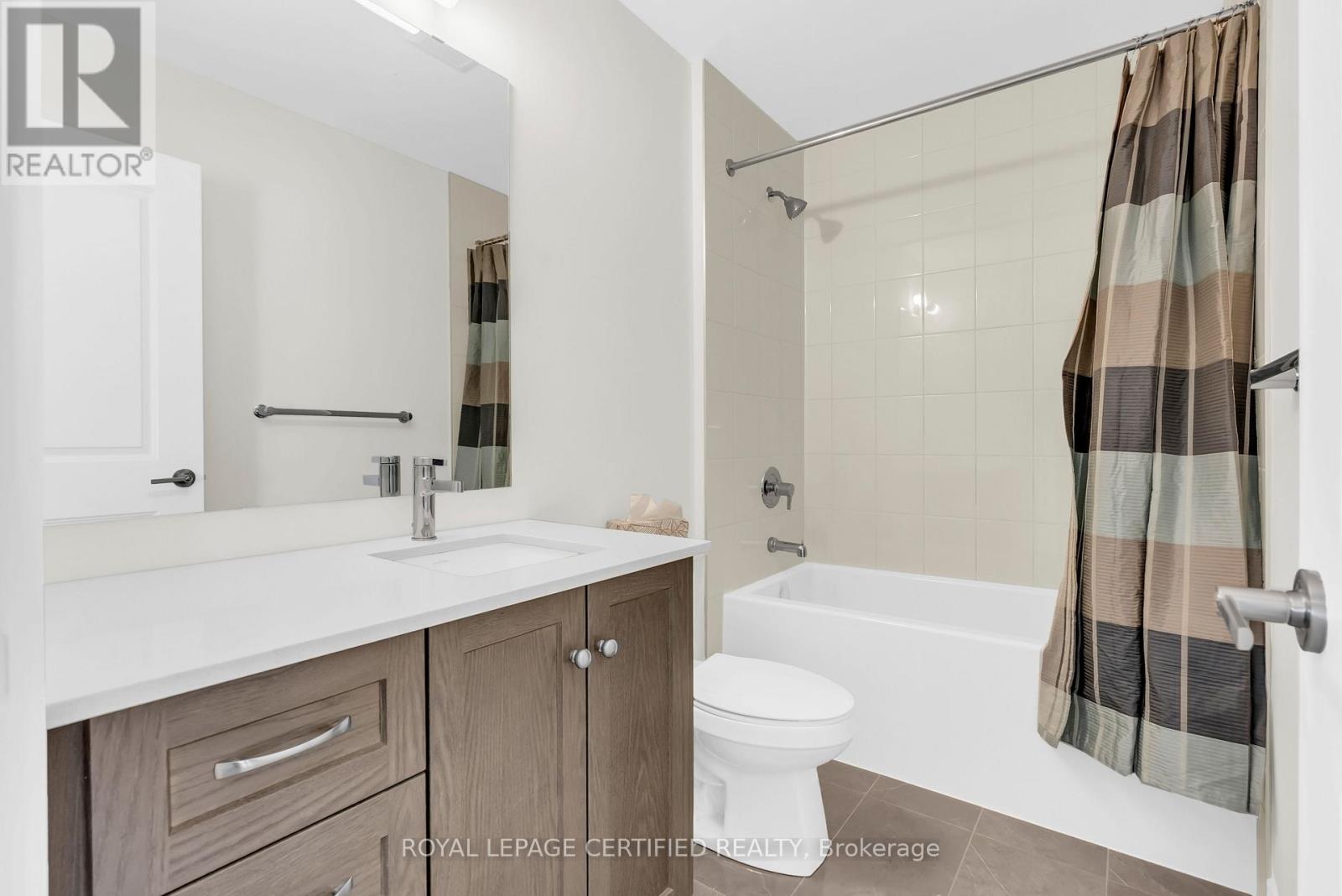 45 Folcroft Street, Brampton, Ontario  L6Y 6L3 - Photo 32 - W13237320