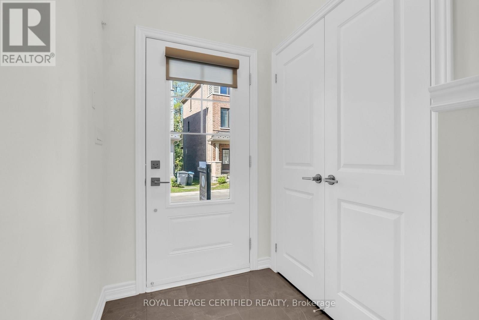 45 Folcroft Street, Brampton, Ontario  L6Y 6L3 - Photo 6 - W13237320
