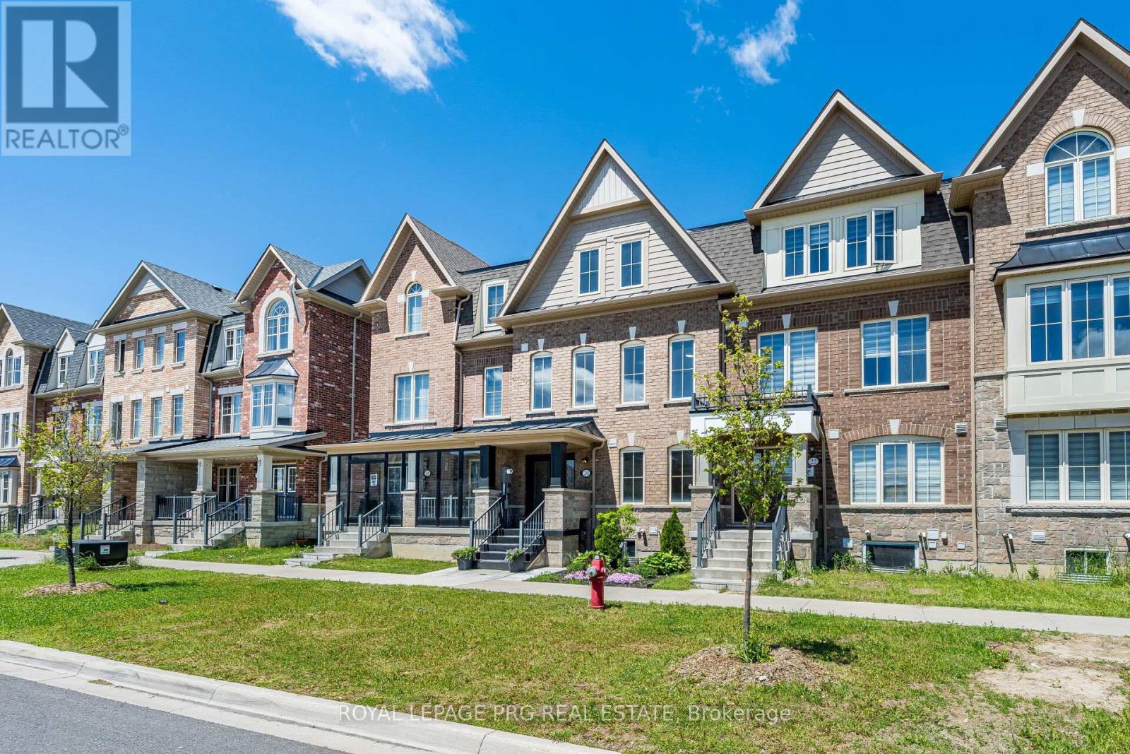 20 Remembrance Road, Brampton, Ontario  L7A 4Y8 - Photo 2 - W13237326