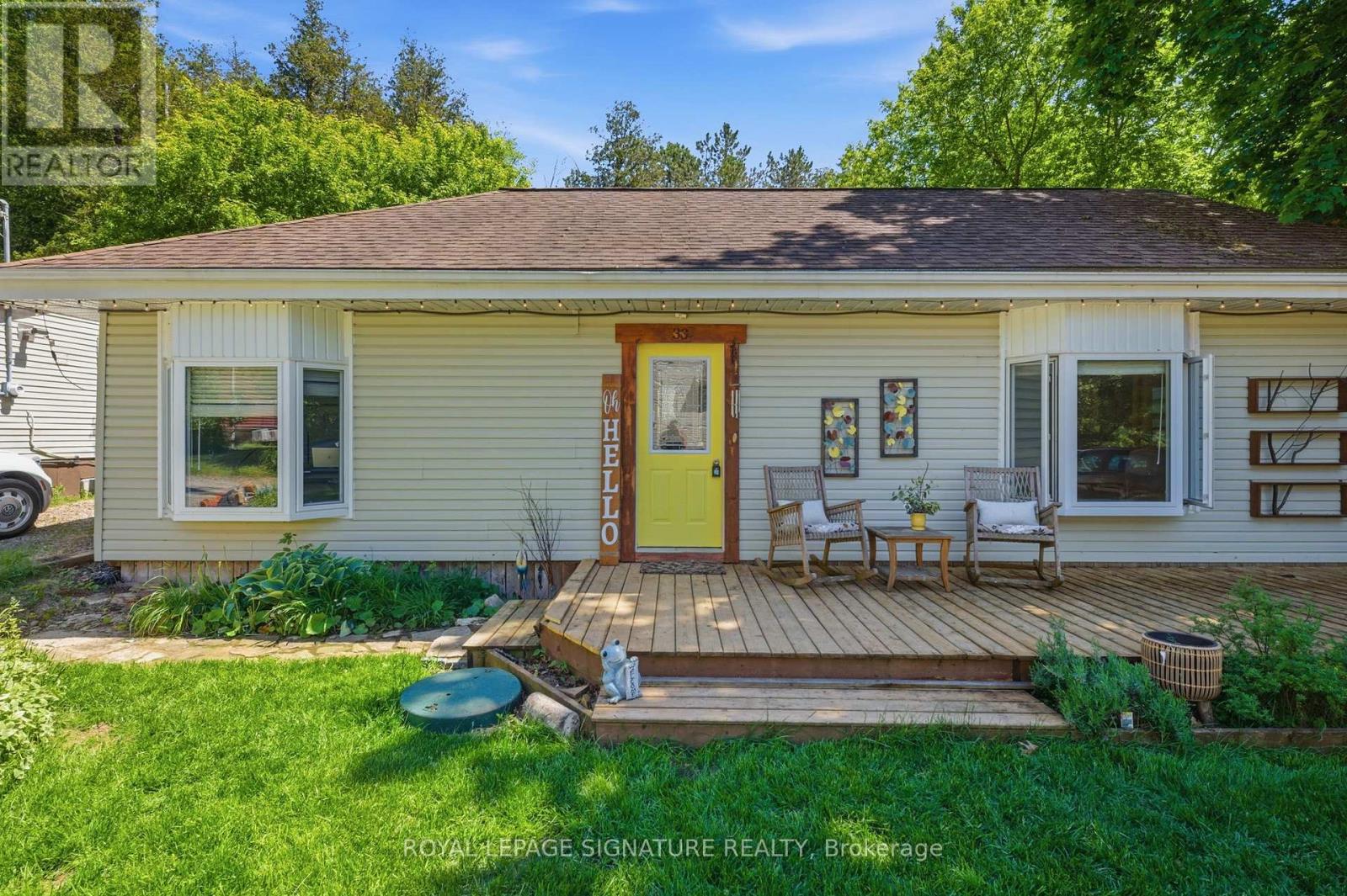 33 Old Pavillion Road, Caledon, Ontario  L7C 3J8 - Photo 3 - W13237334