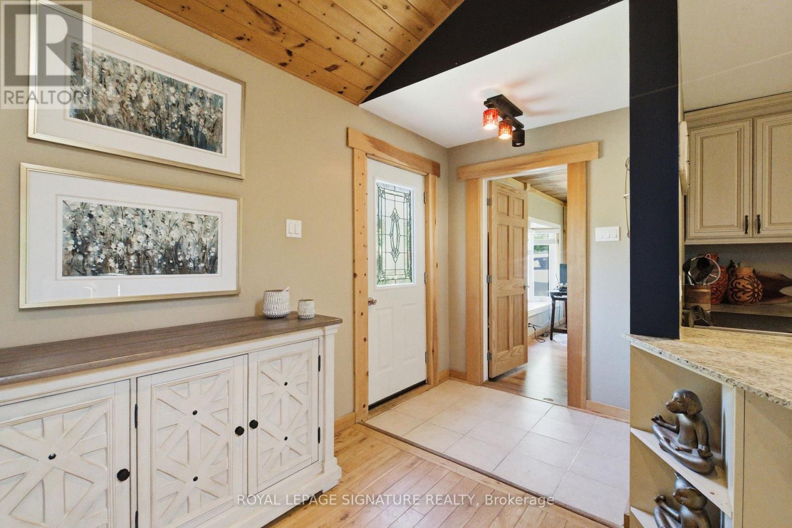 33 Old Pavillion Road, Caledon, Ontario  L7C 3J8 - Photo 8 - W13237334