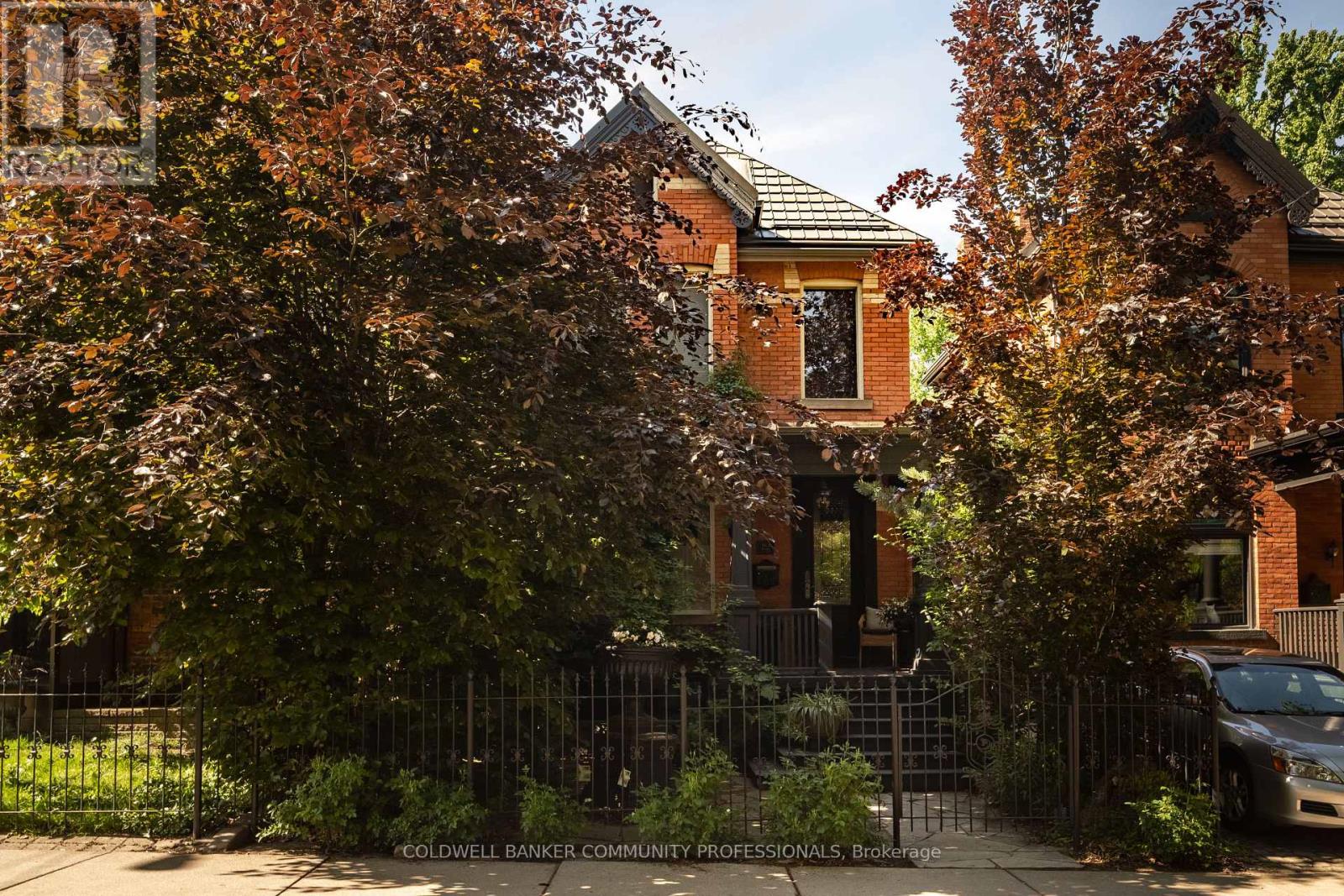 163 DUKE STREET, Hamilton, Ontario