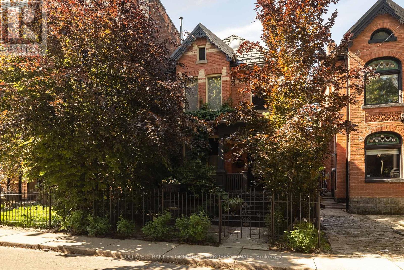163 Duke Street, Hamilton, Ontario  L8P 1X9 - Photo 2 - X13237234