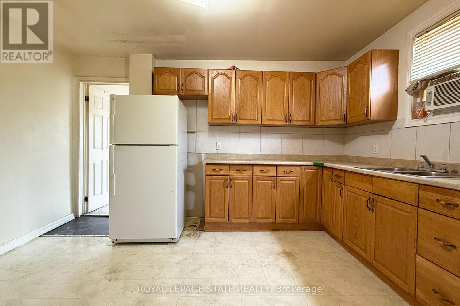 260 Emerson Street, Hamilton, Ontario  L8S 2Y6 - Photo 11 - X13237260