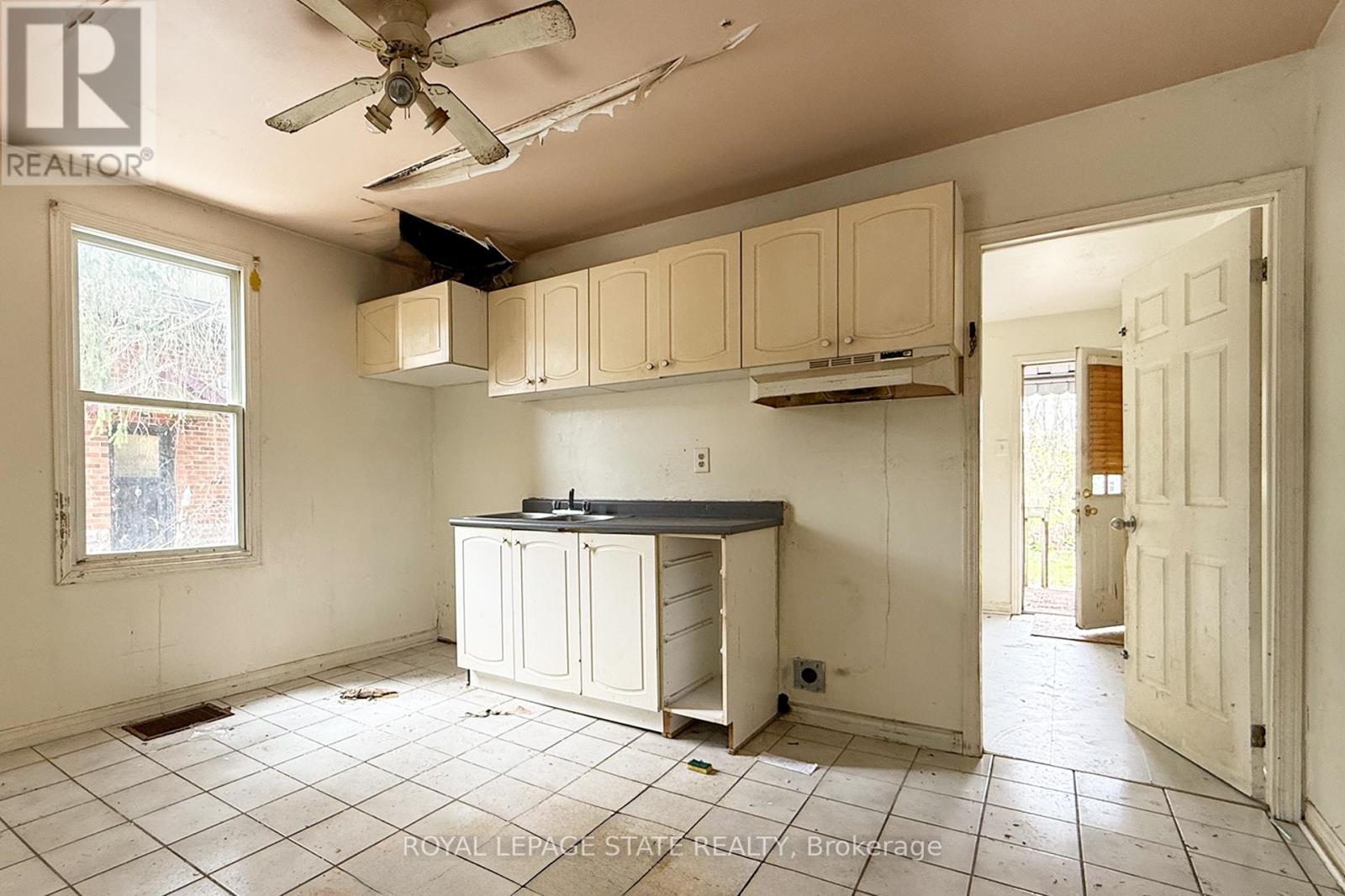 260 Emerson Street, Hamilton, Ontario  L8S 2Y6 - Photo 17 - X13237260