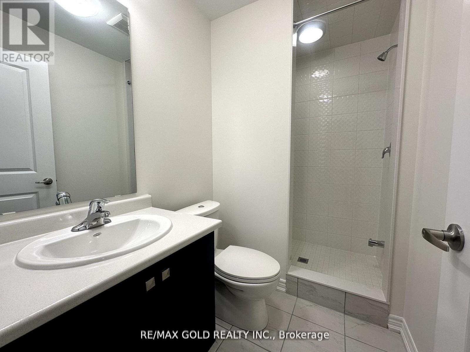 147 Broadacre Drive, Kitchener, Ontario  N2R 0S5 - Photo 16 - X13236668