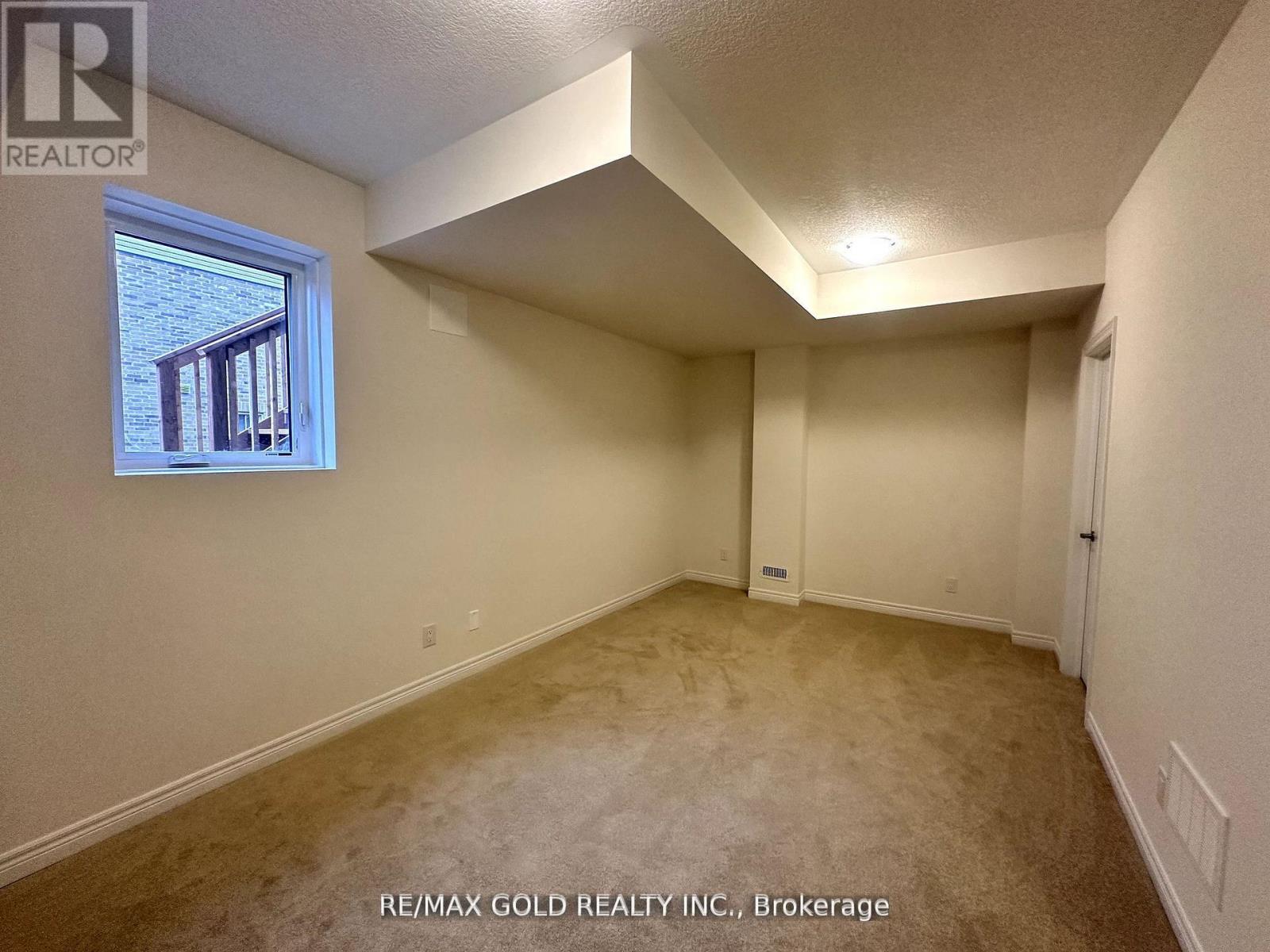 147 Broadacre Drive, Kitchener, Ontario  N2R 0S5 - Photo 14 - X13236668