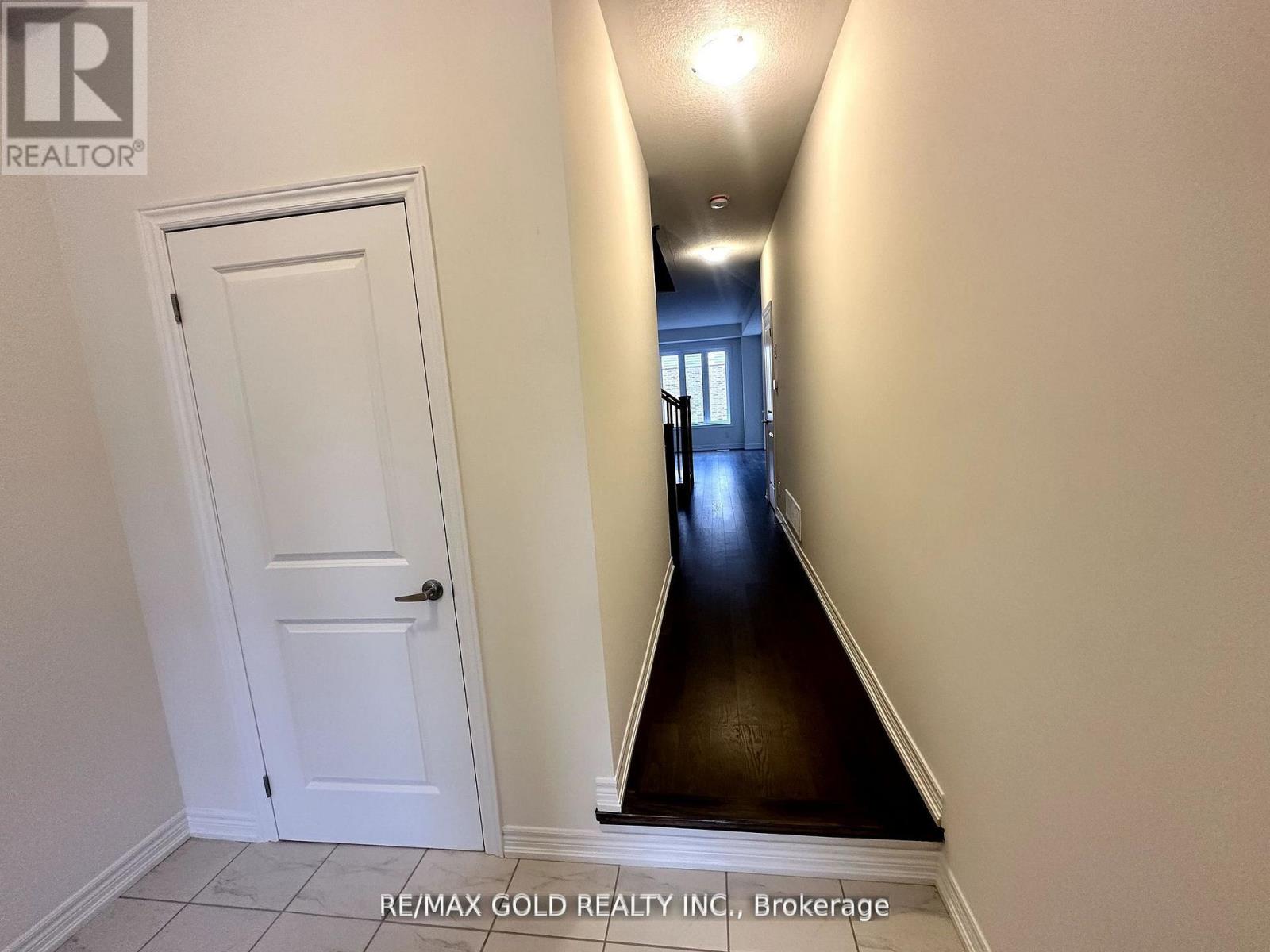 147 Broadacre Drive, Kitchener, Ontario  N2R 0S5 - Photo 18 - X13236668