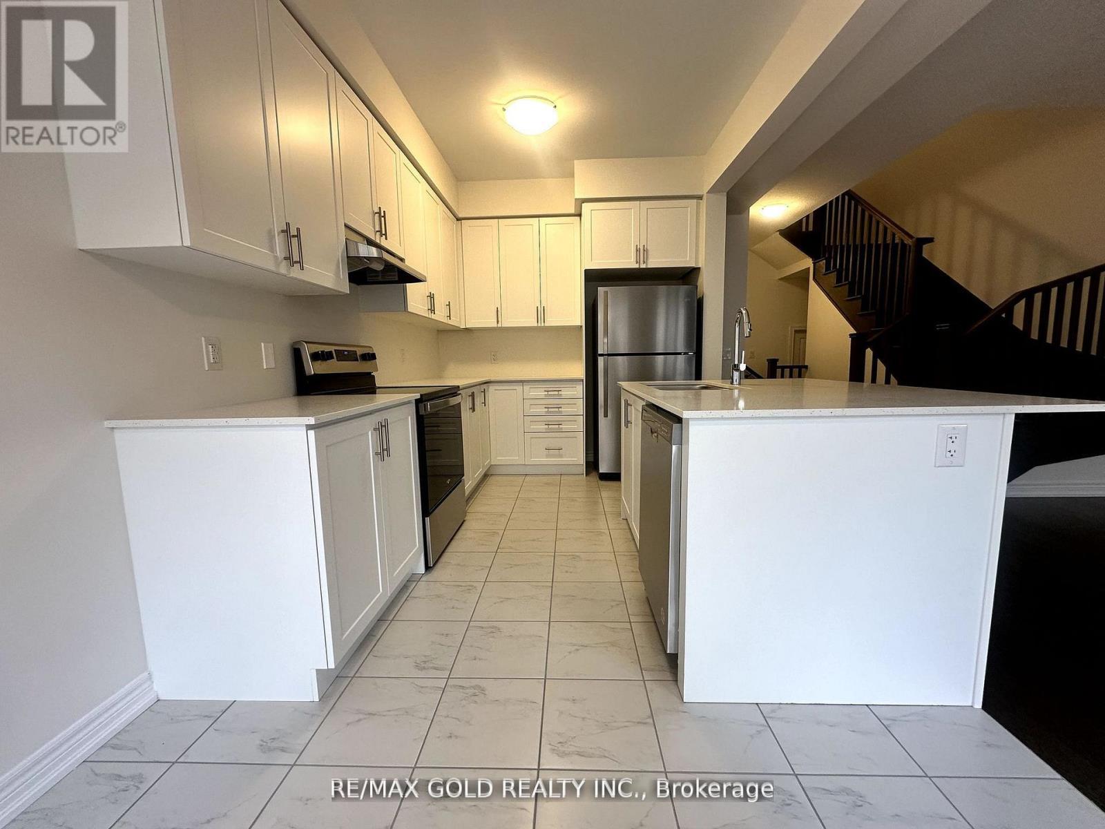 147 Broadacre Drive, Kitchener, Ontario  N2R 0S5 - Photo 6 - X13236668