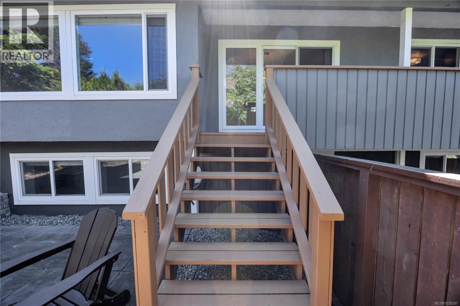 3236 Cedar Hill Rd, Saanich, British Columbia  V8P 3Y3 - Photo 60 - 1039287