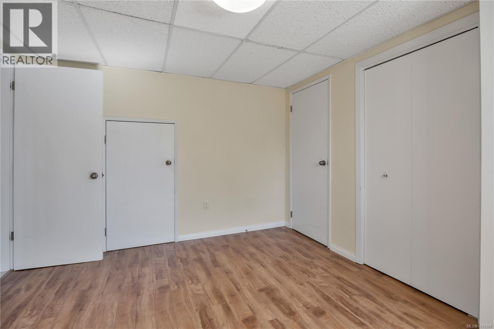 3236 Cedar Hill Rd, Saanich, British Columbia  V8P 3Y3 - Photo 11 - 1039287